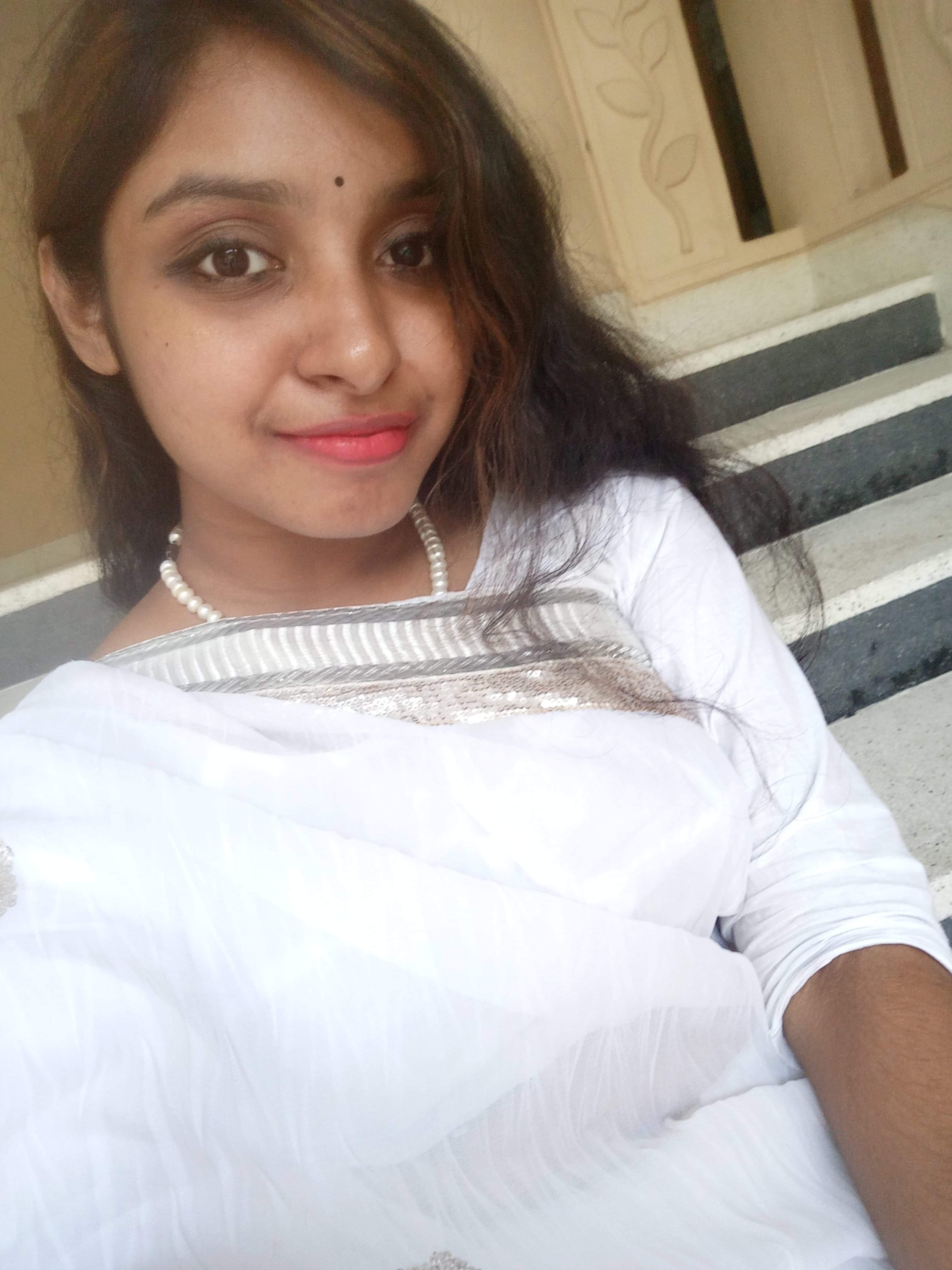 Hot Insta girl pics for lover