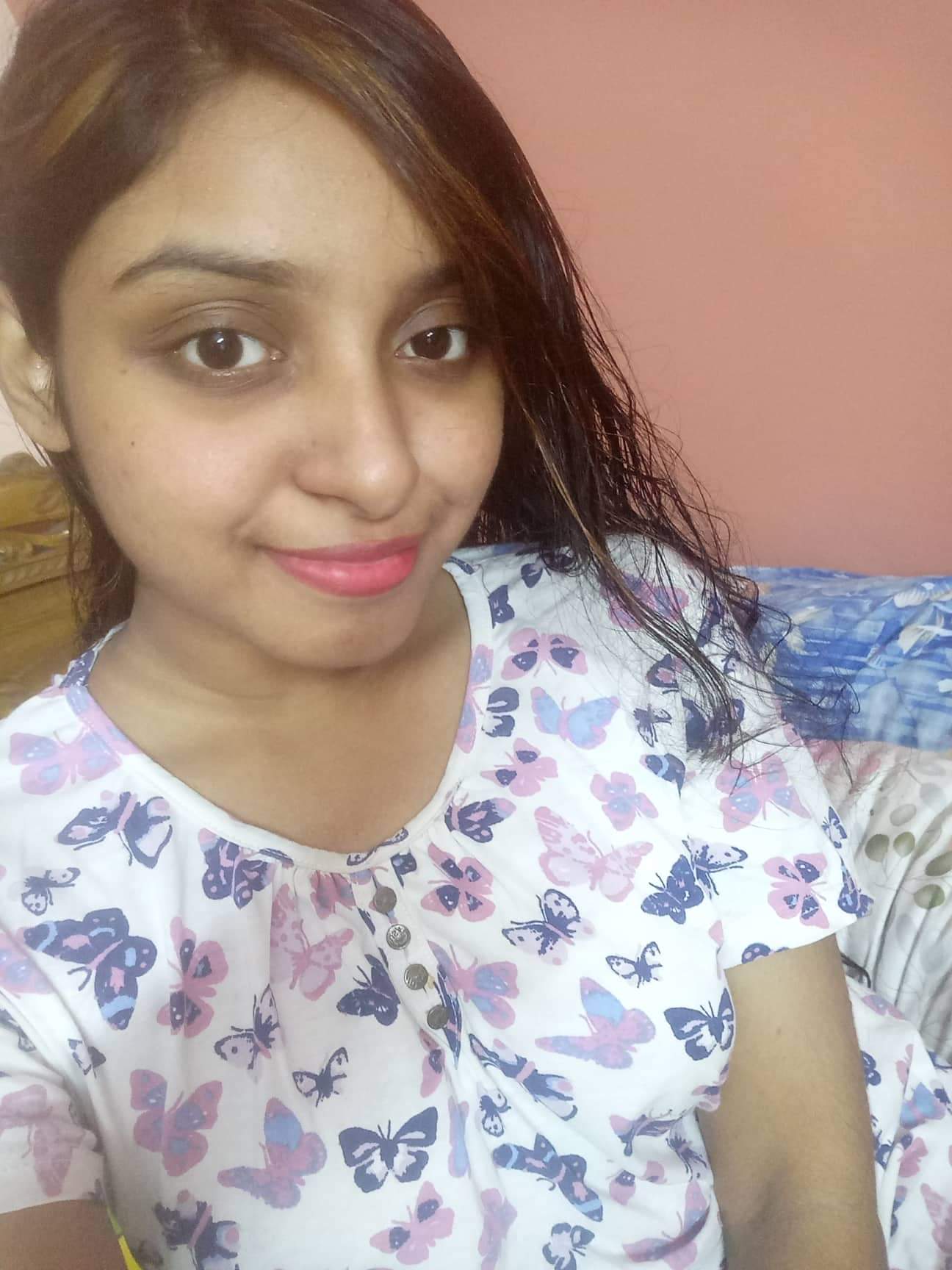 Hot Insta girl pics for lover