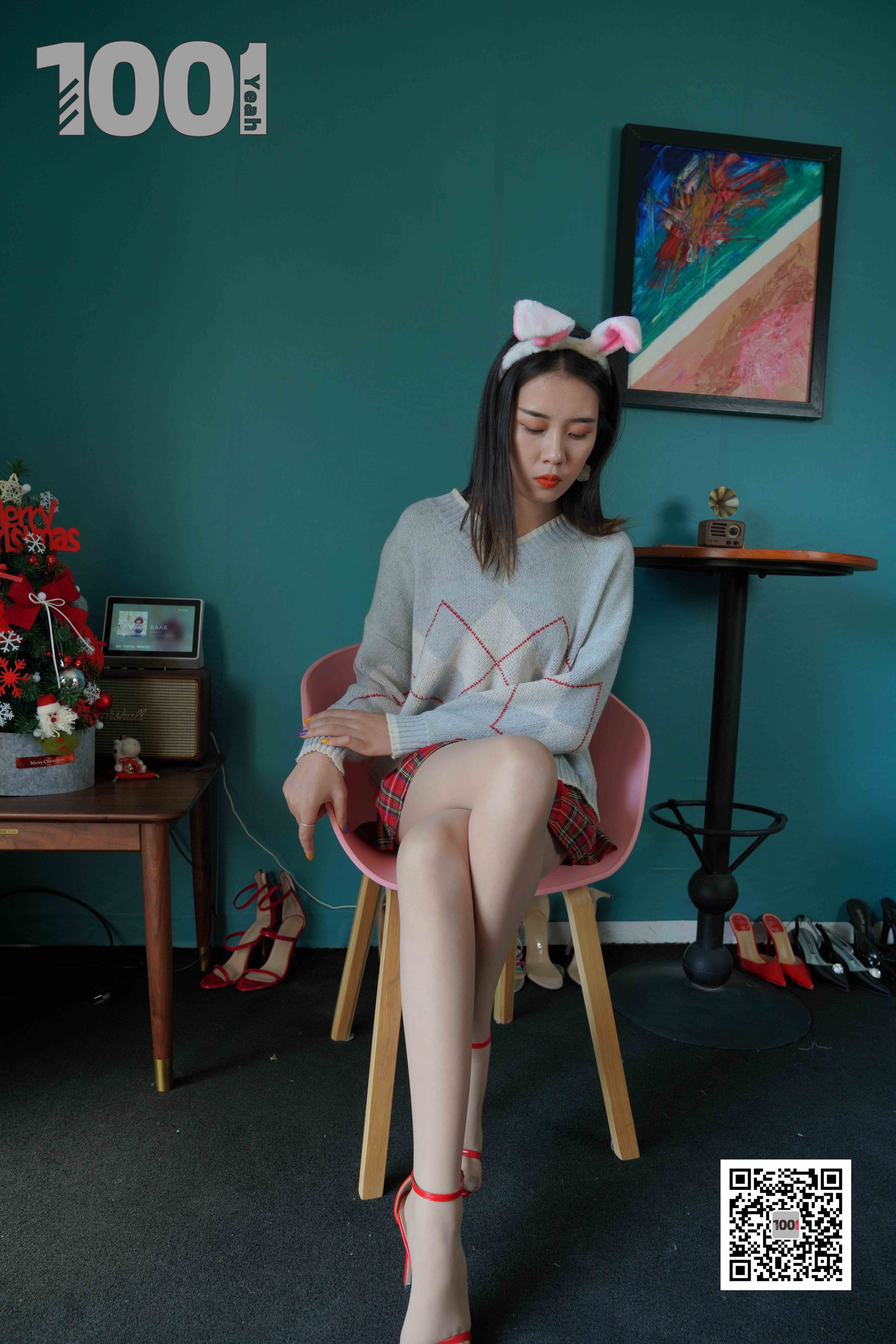 China Beauty Legs and feet 1024-1