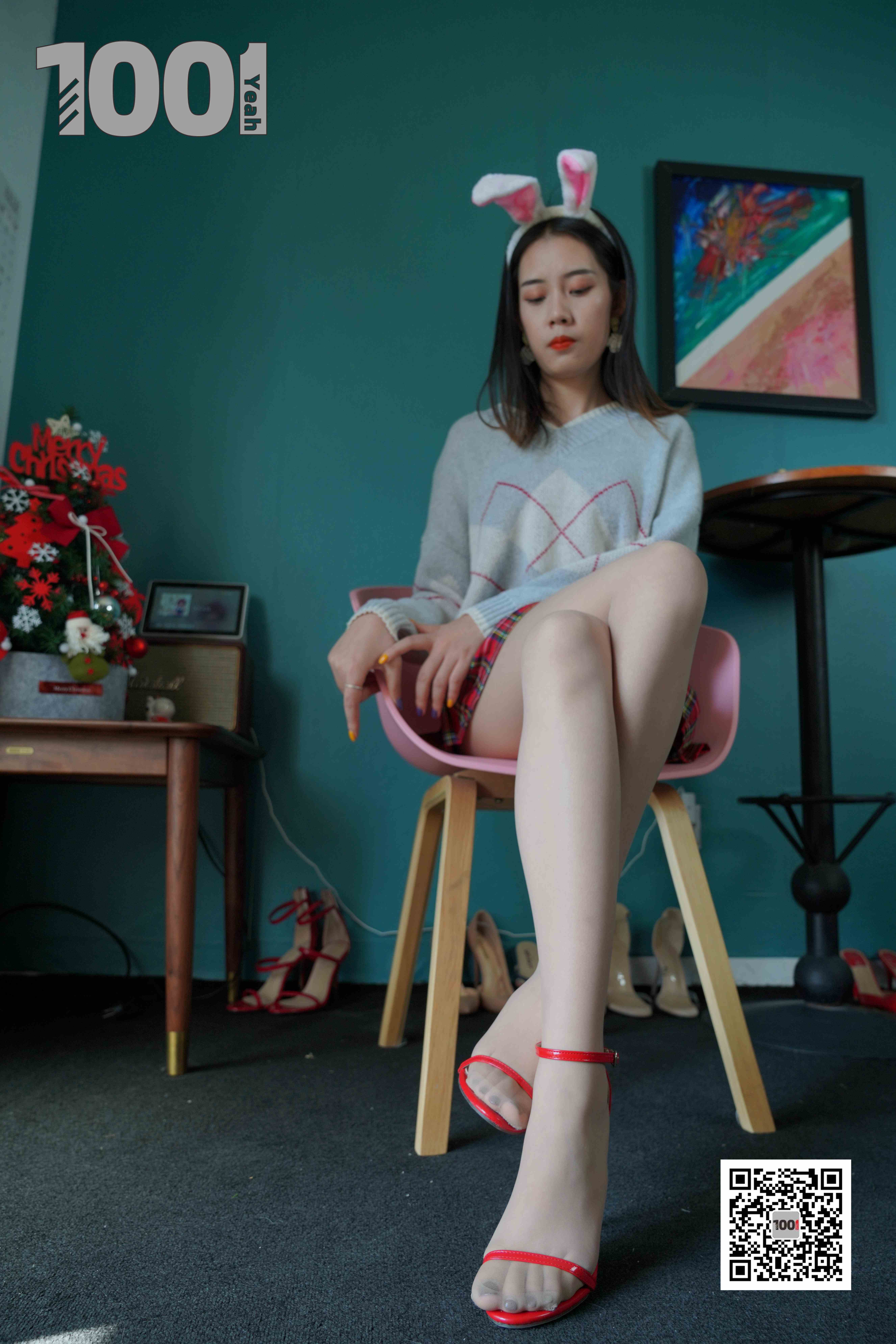 China Beauty Legs and feet 1024-1