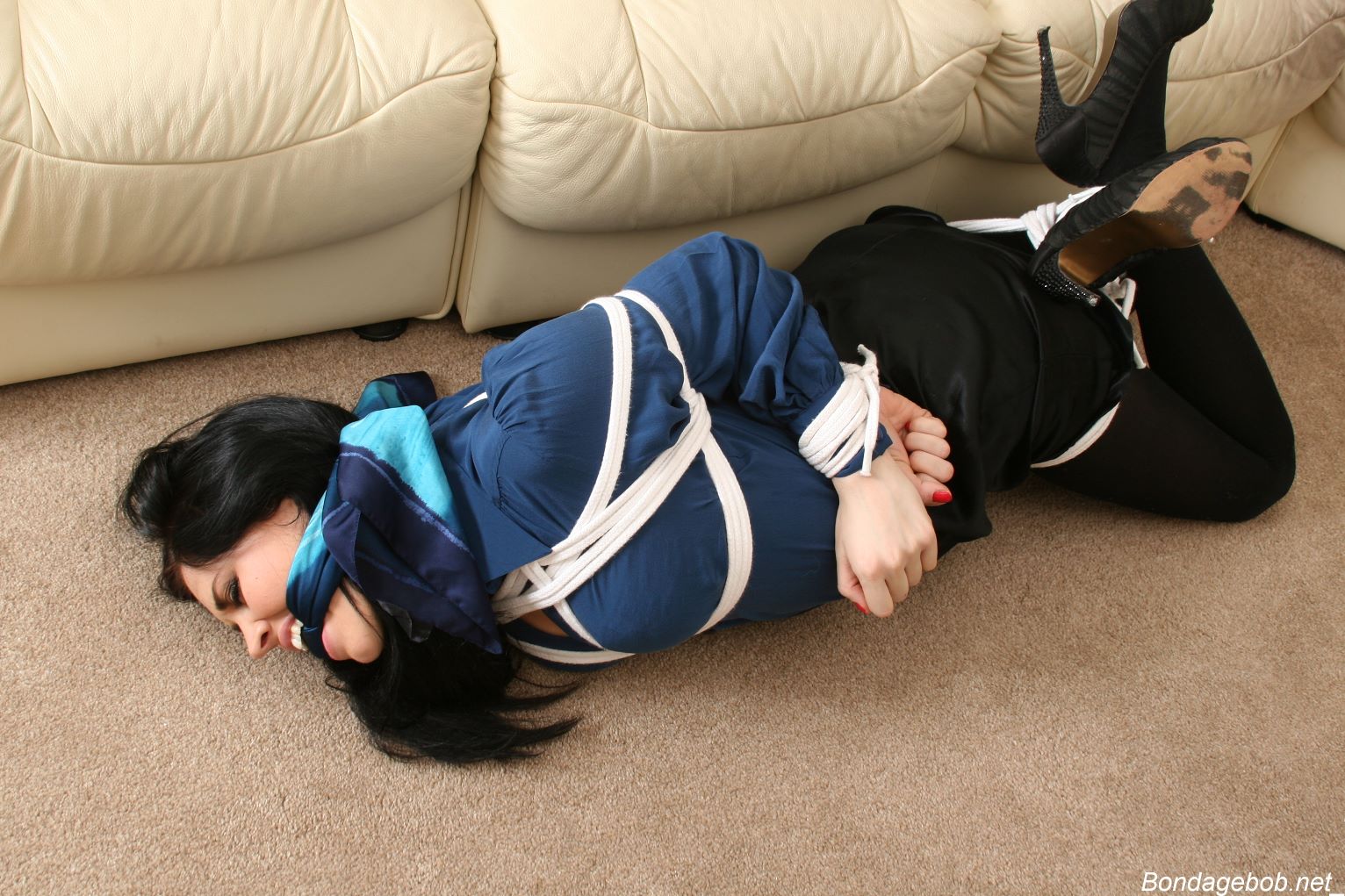 Tied Sexy Beauties 257-1