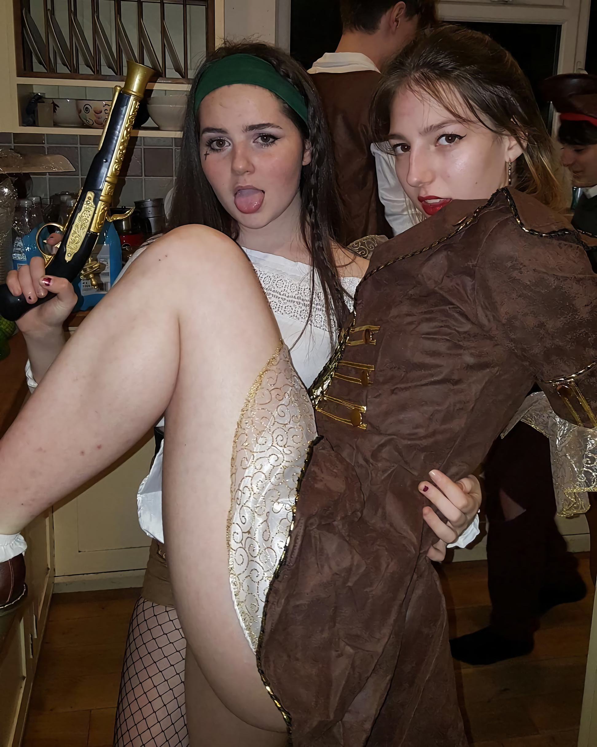 Cute whore Alice nude public