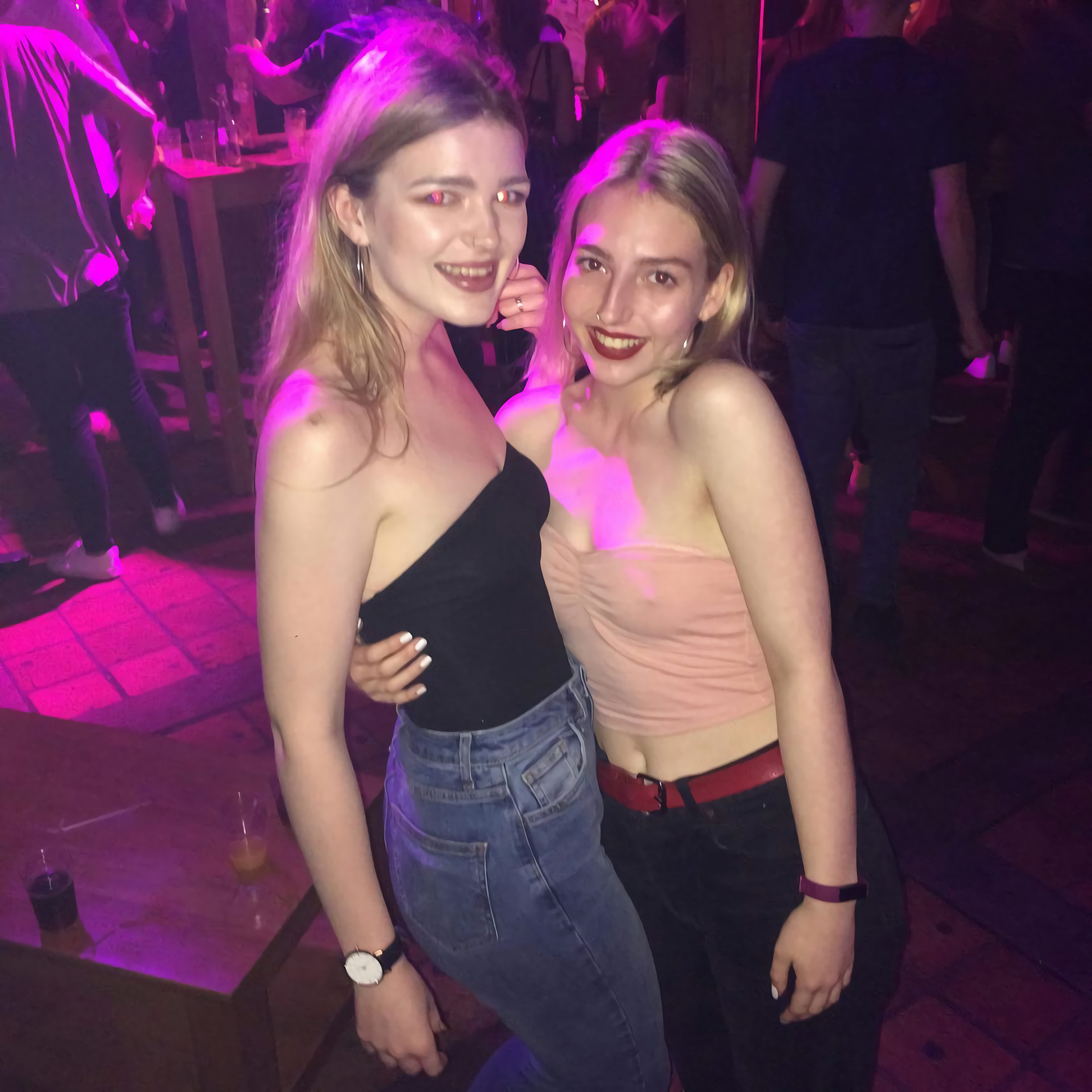 Cute whore Alice nude public