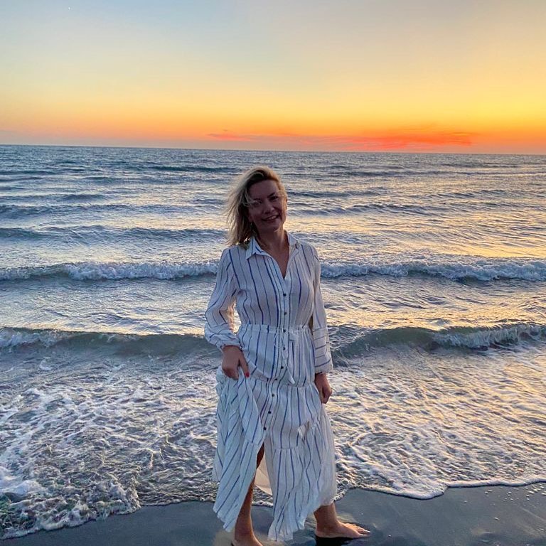 Hot Blonde Milf Suzana