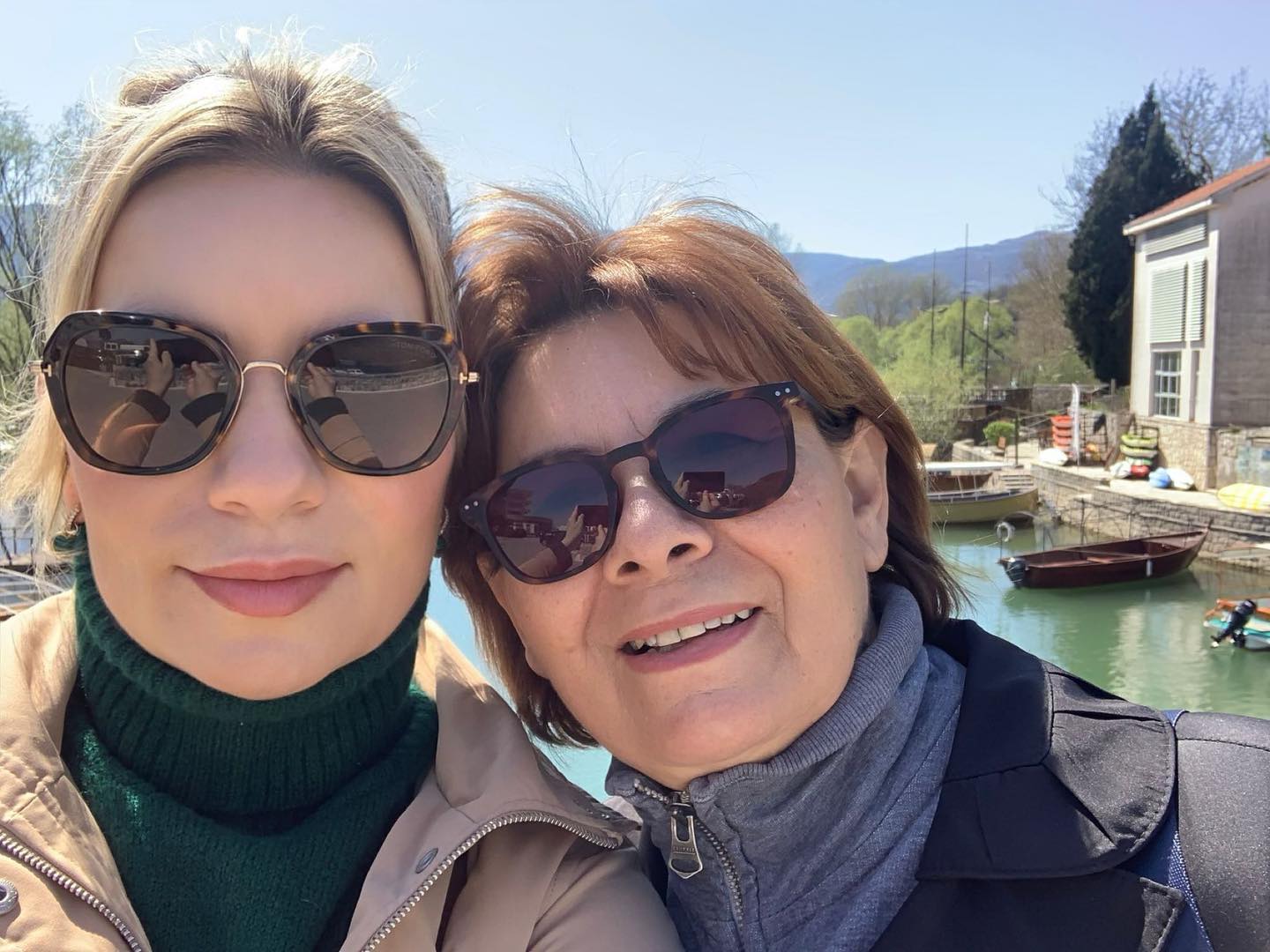 Hot Blonde Milf Suzana