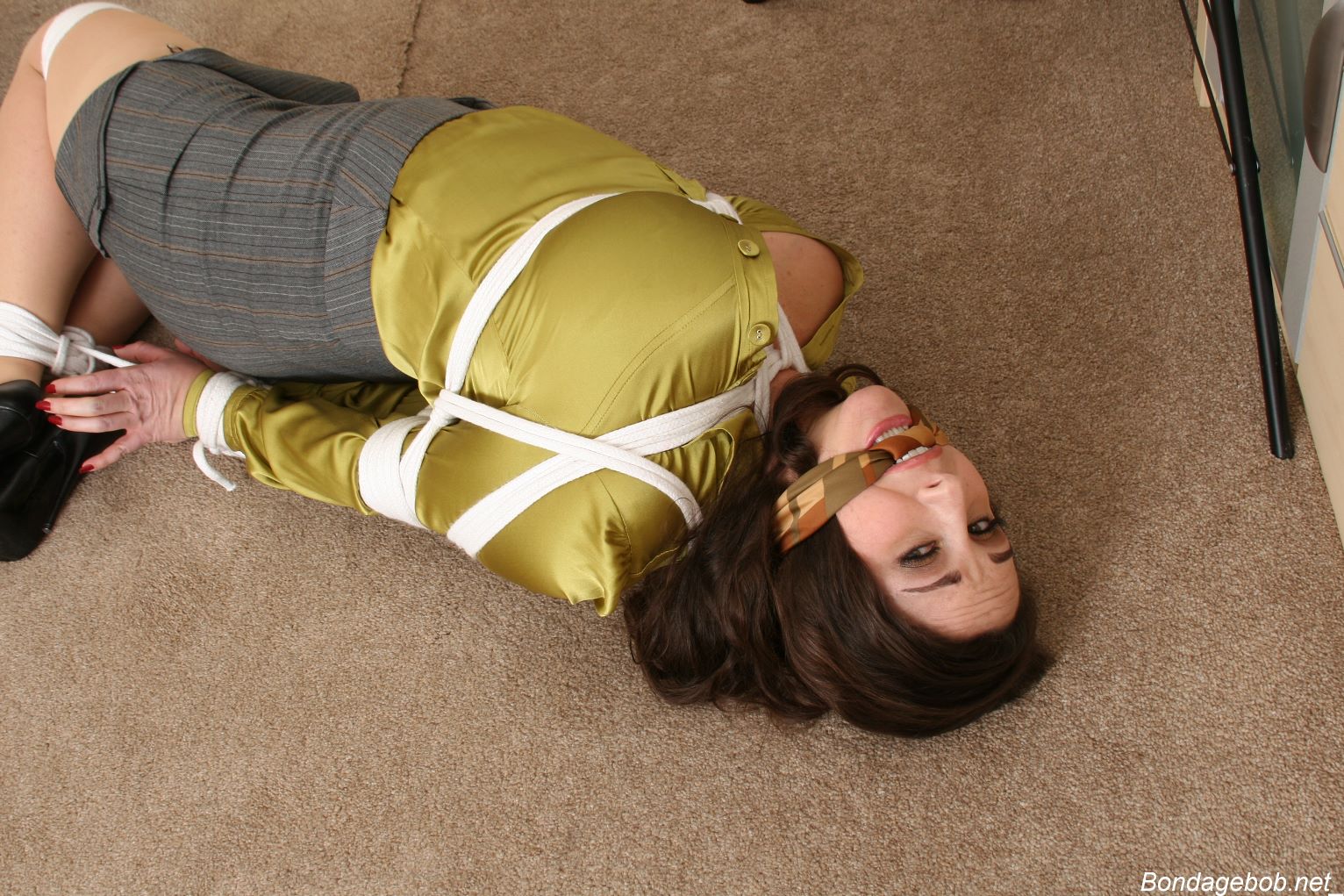 Tied Sexy Beauties 260-2