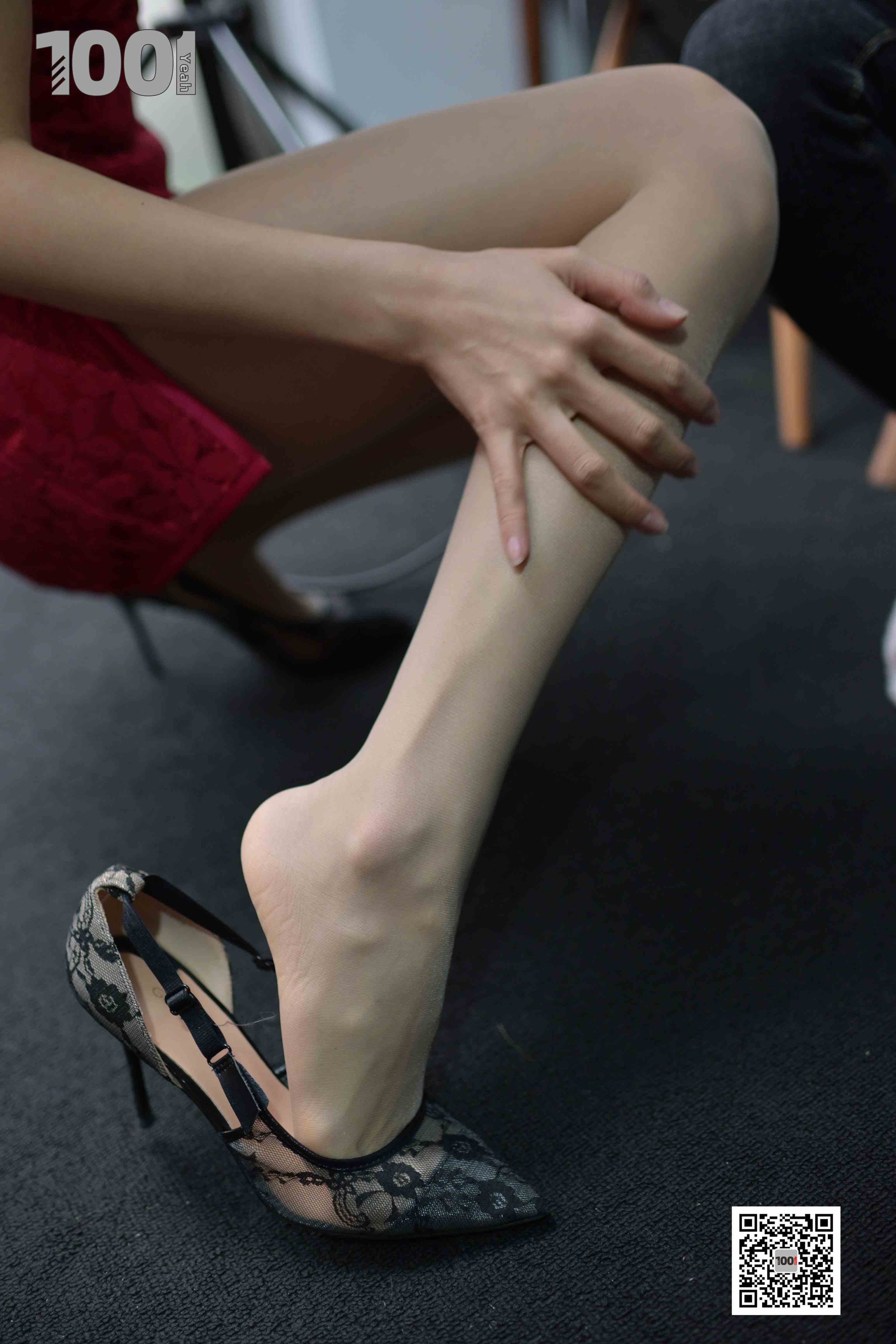 China Beauty Legs and feet 1028