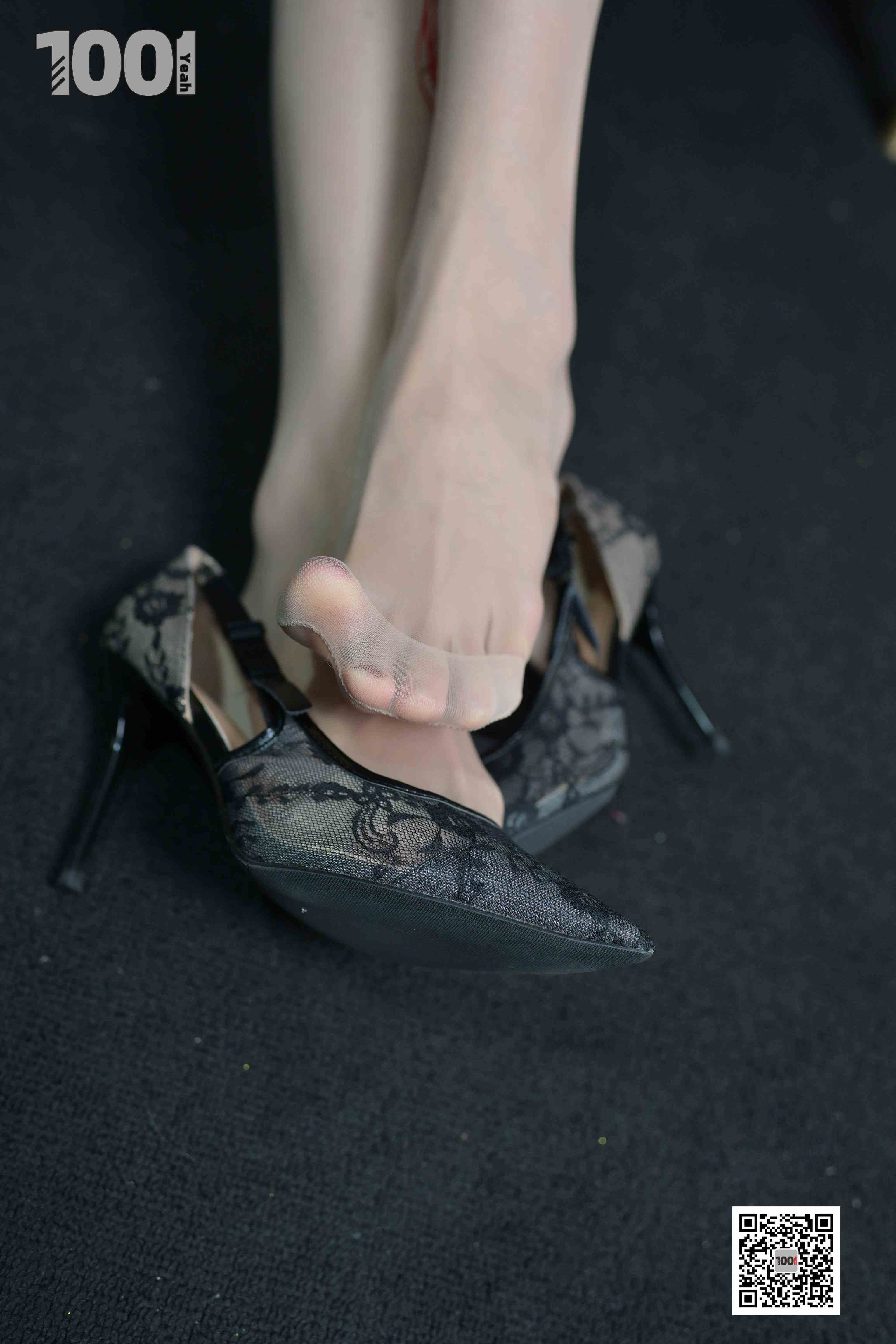 China Beauty Legs and feet 1028