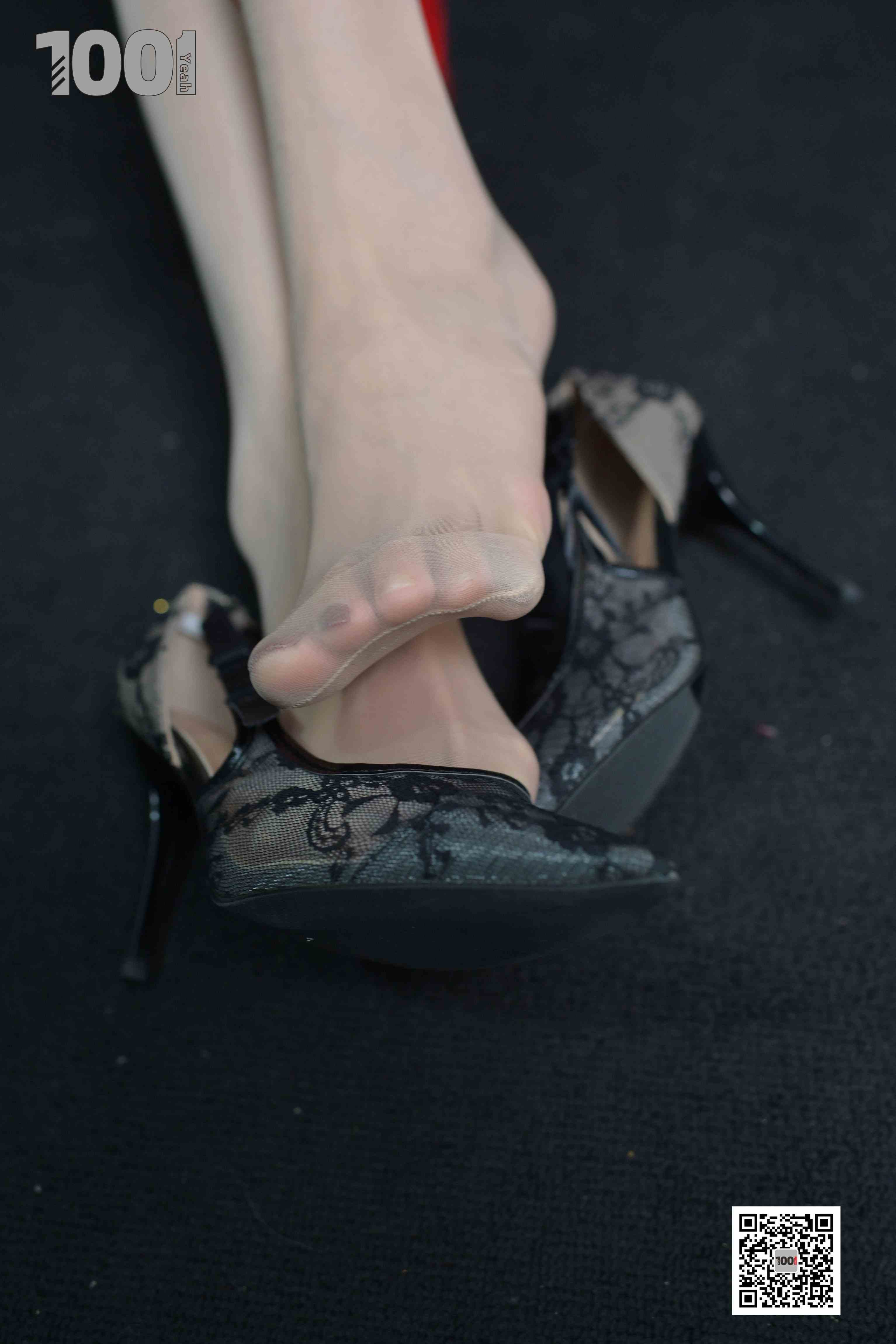 China Beauty Legs and feet 1028