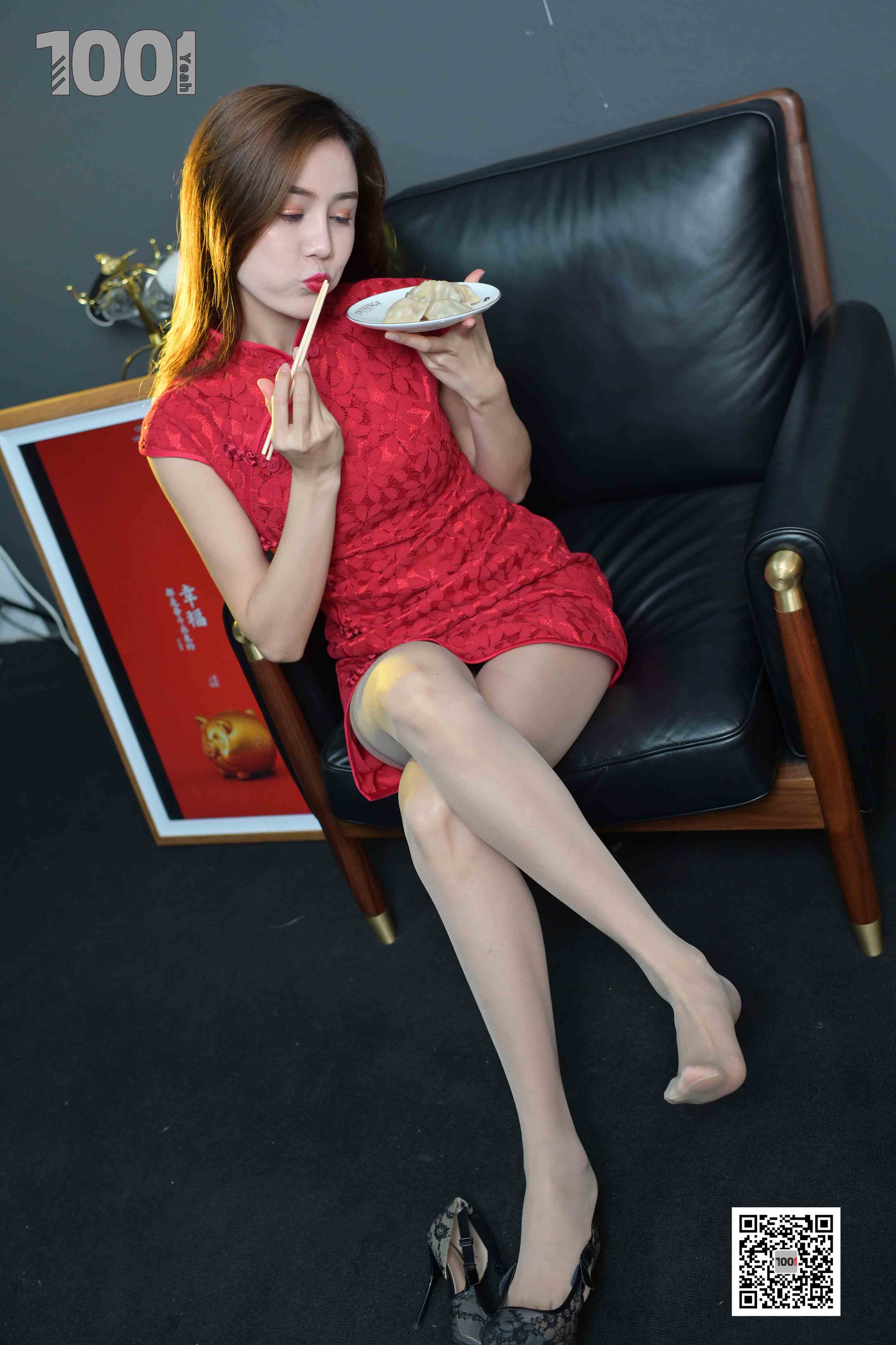 China Beauty Legs and feet 1028