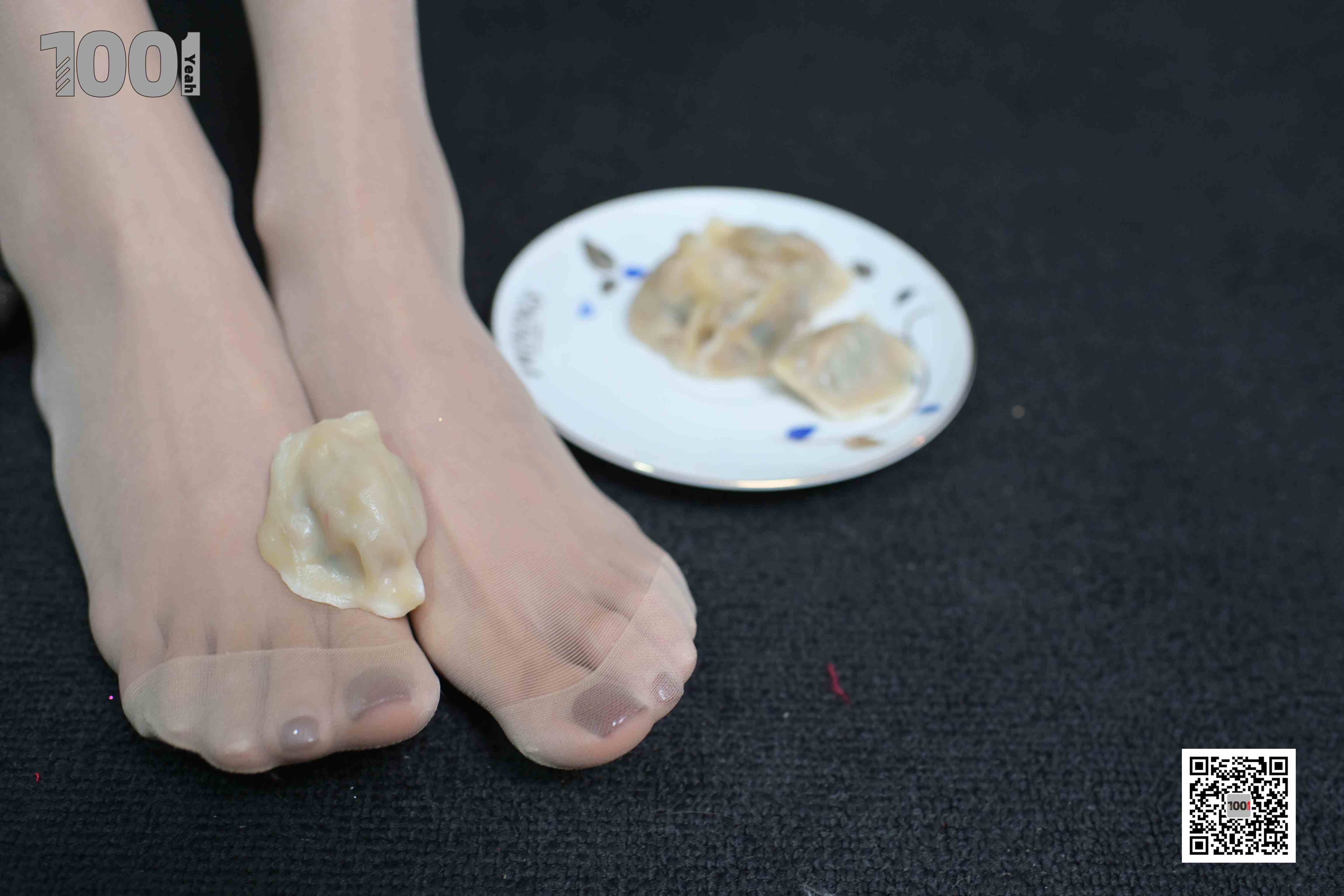 China Beauty Legs and feet 1028