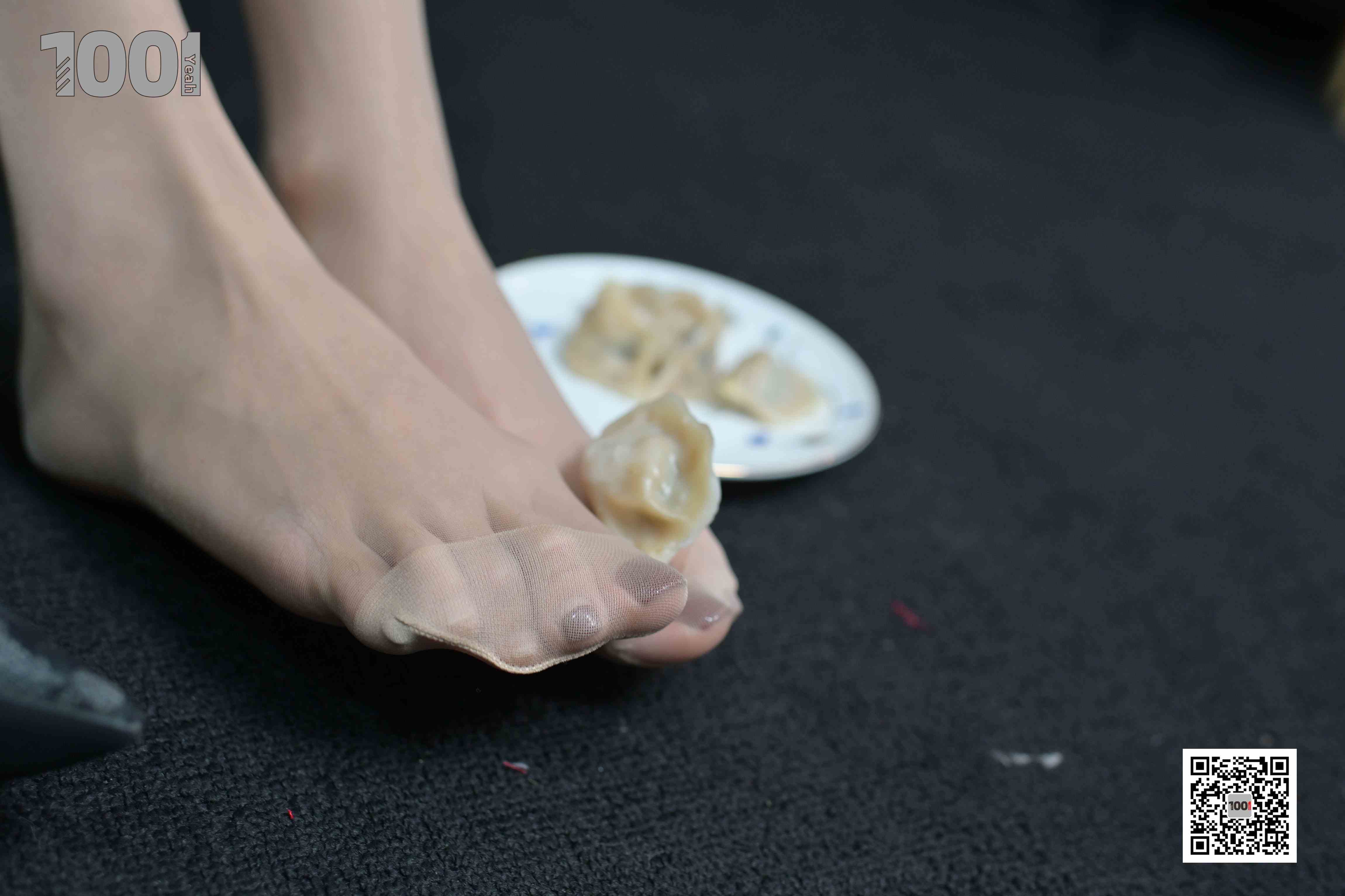 China Beauty Legs and feet 1028