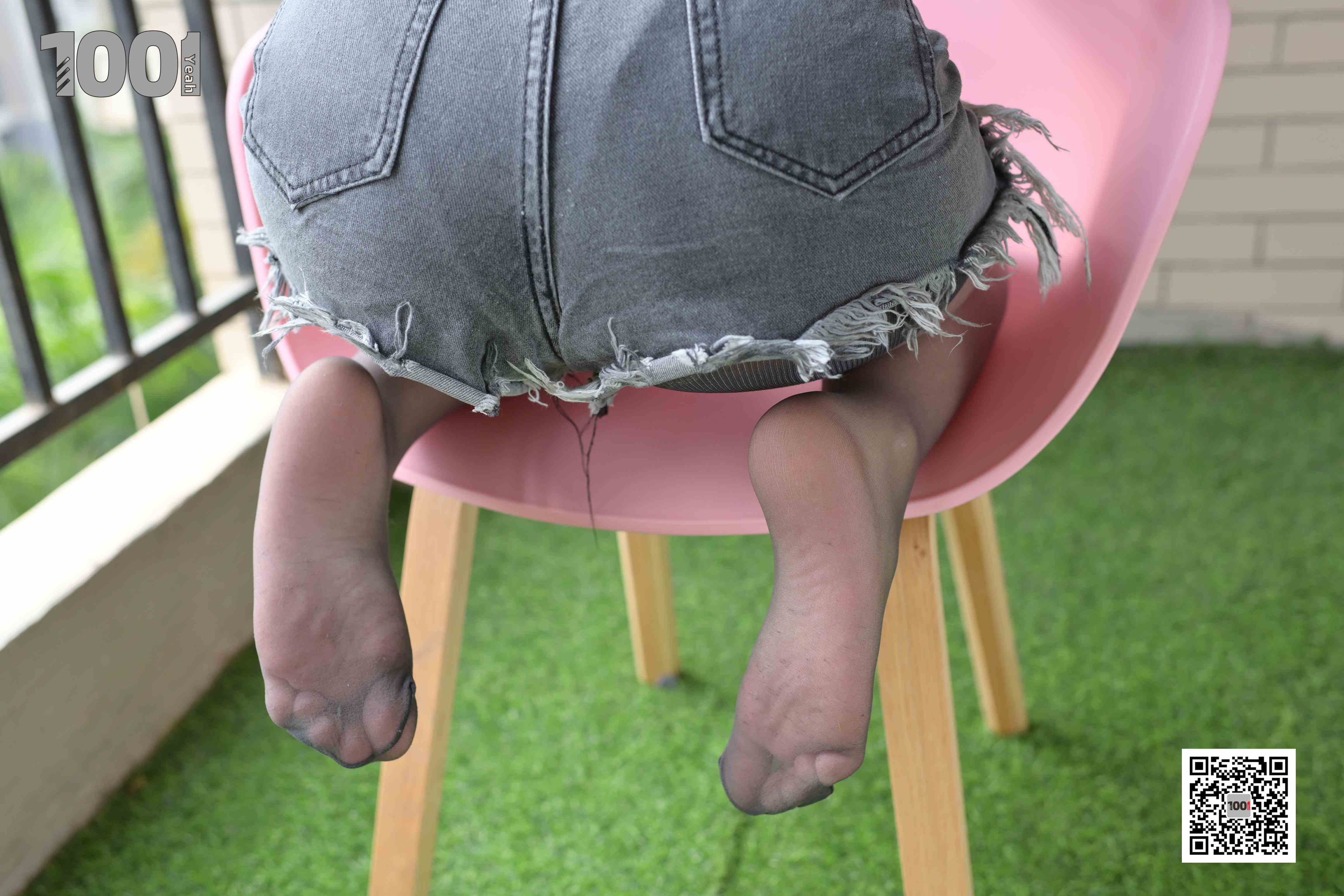 China Beauty Legs and feet 1029