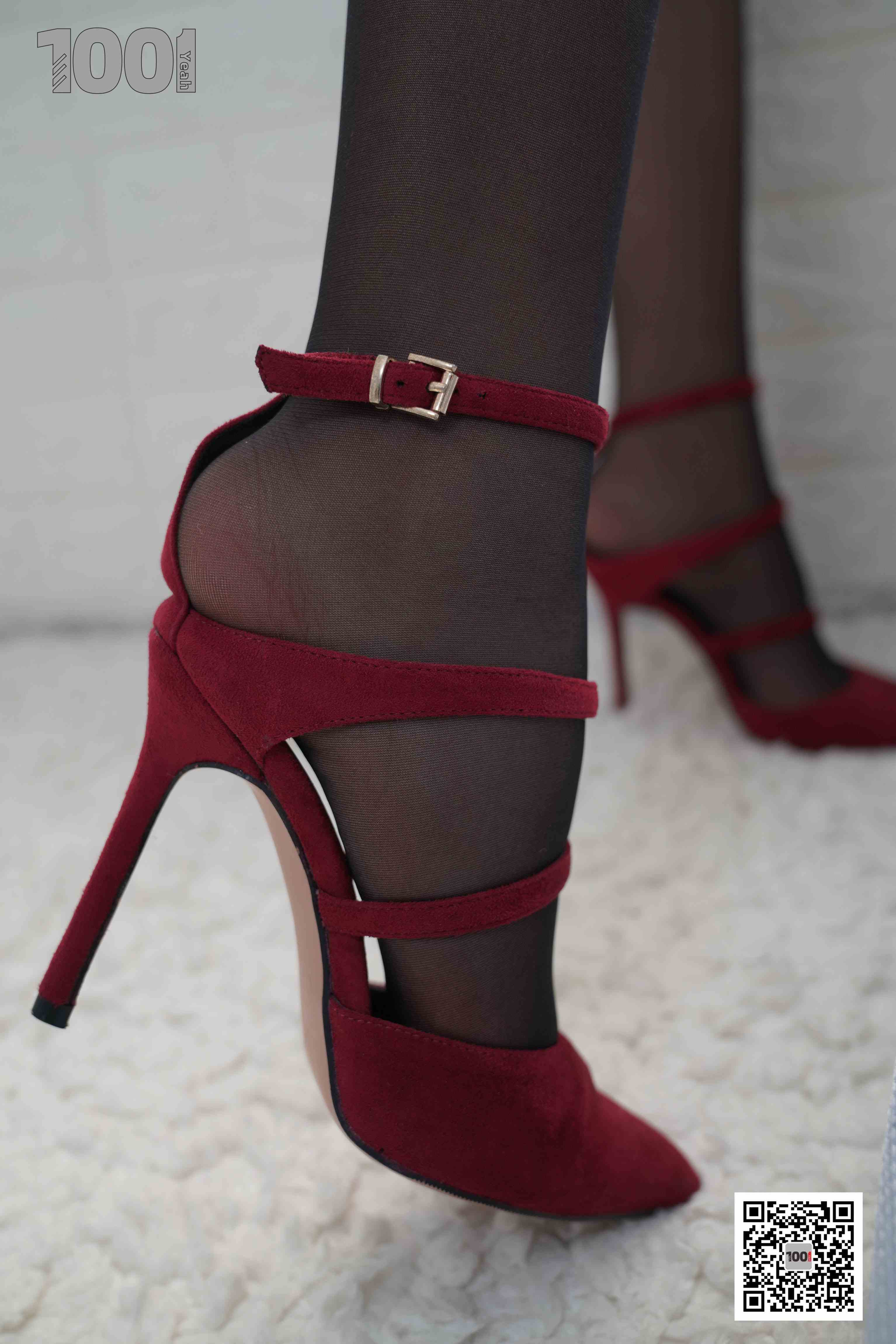 China Beauty Legs and feet 1030