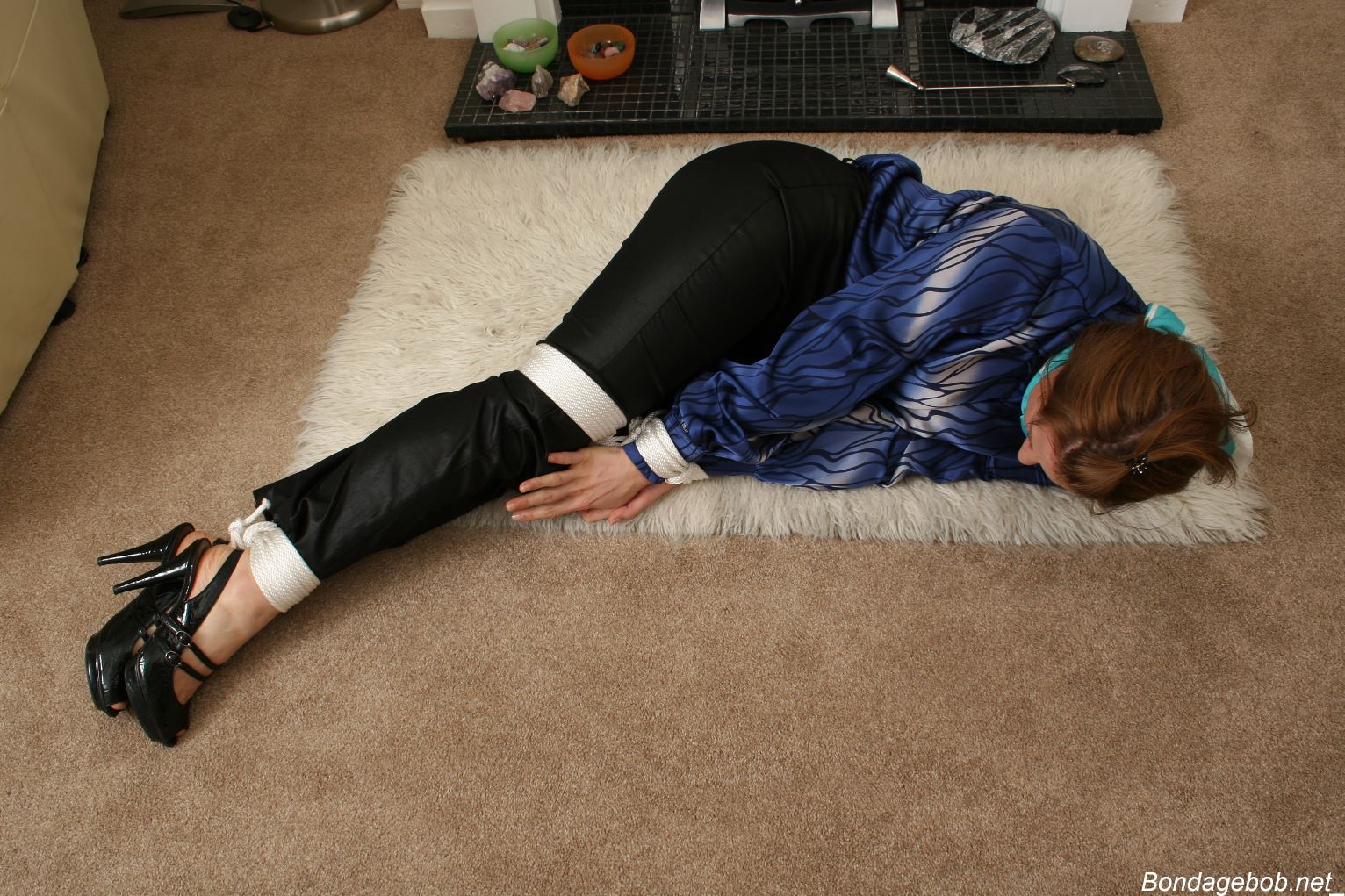 Tied Sexy Beauties 269-2