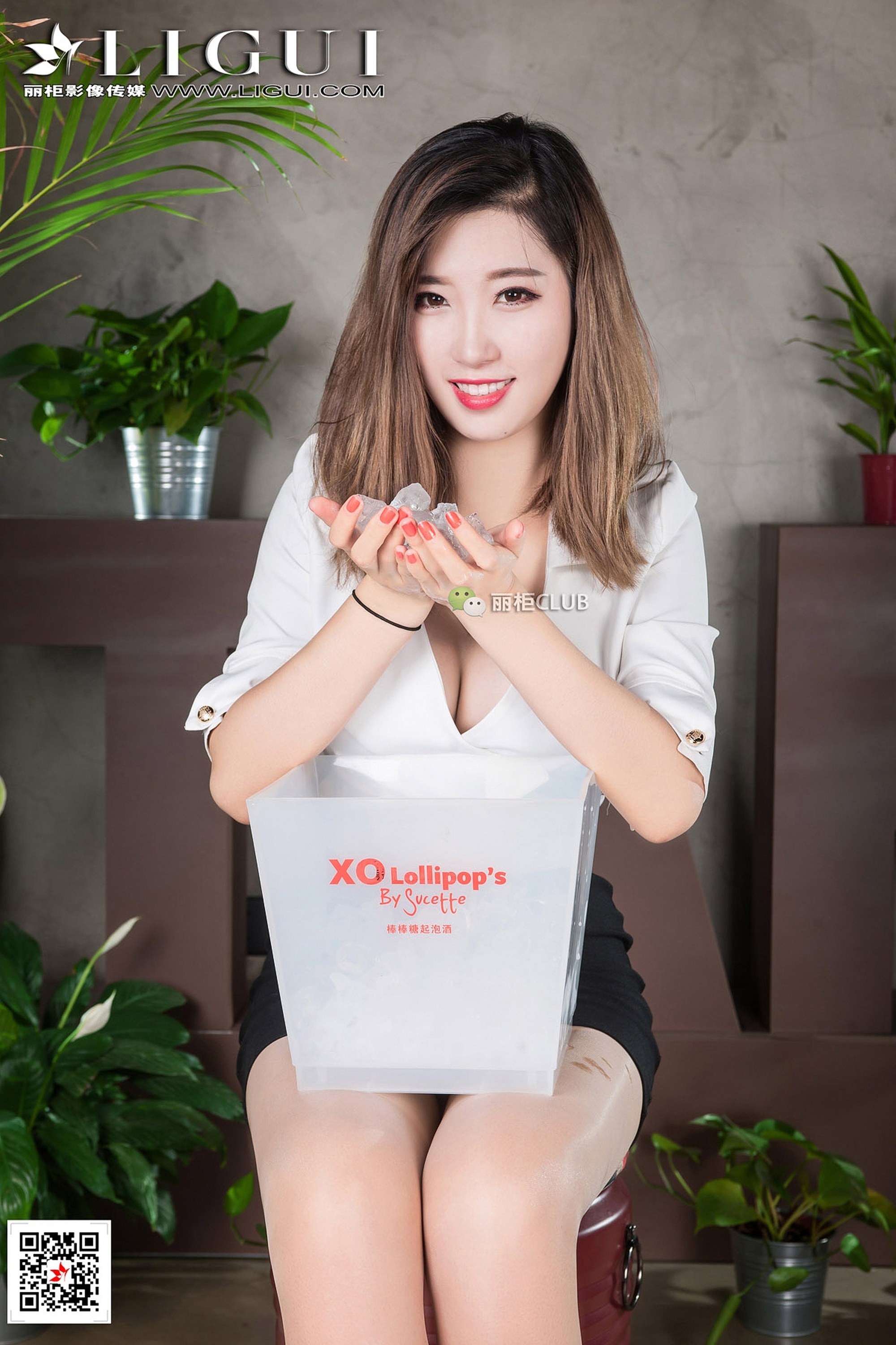 pretty lady dirty feet 43-2