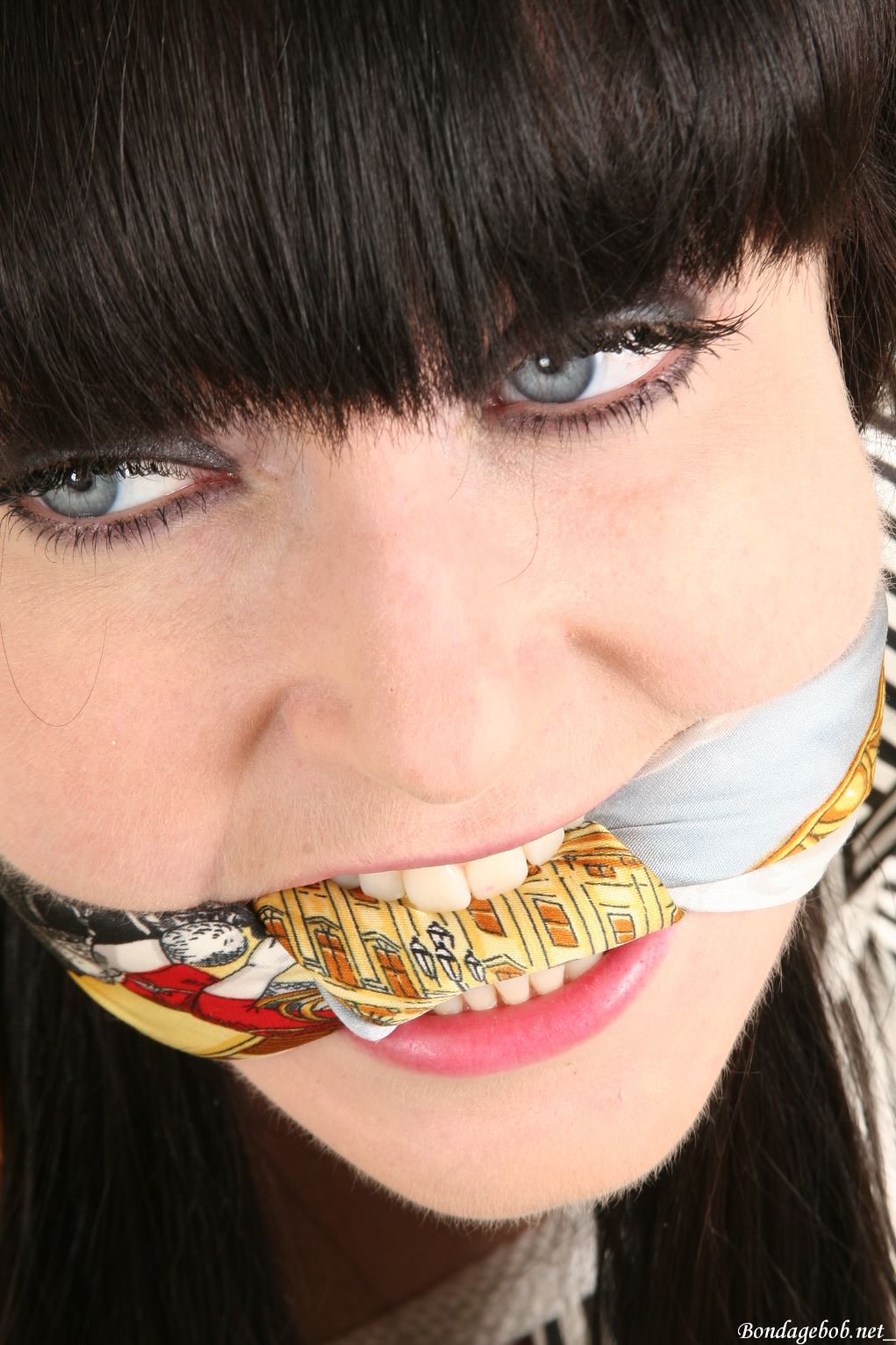 Tied Sexy Beauties 275-2