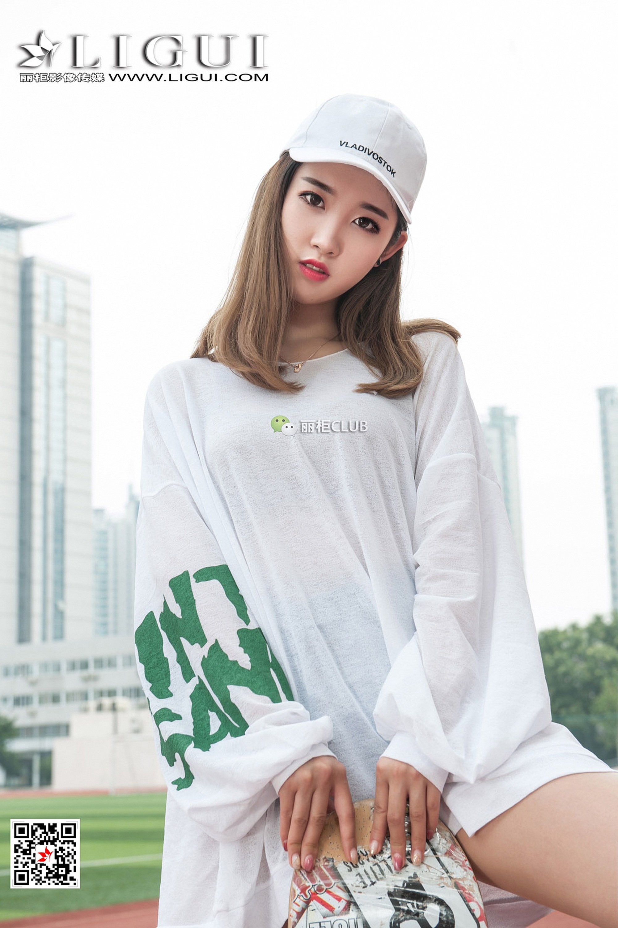 pretty lady dirty feet 45-2