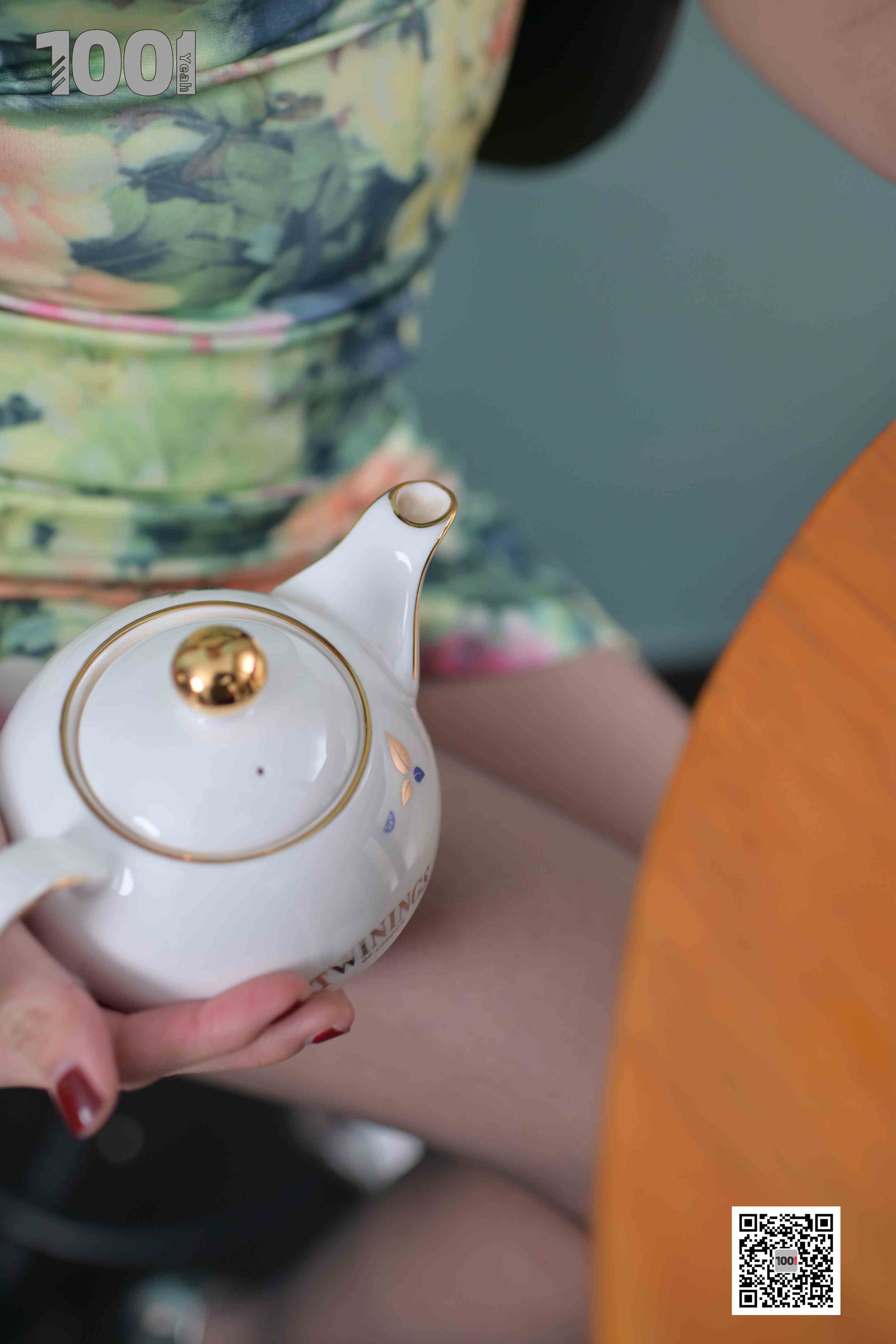 China Beauty Legs and feet 1034-2