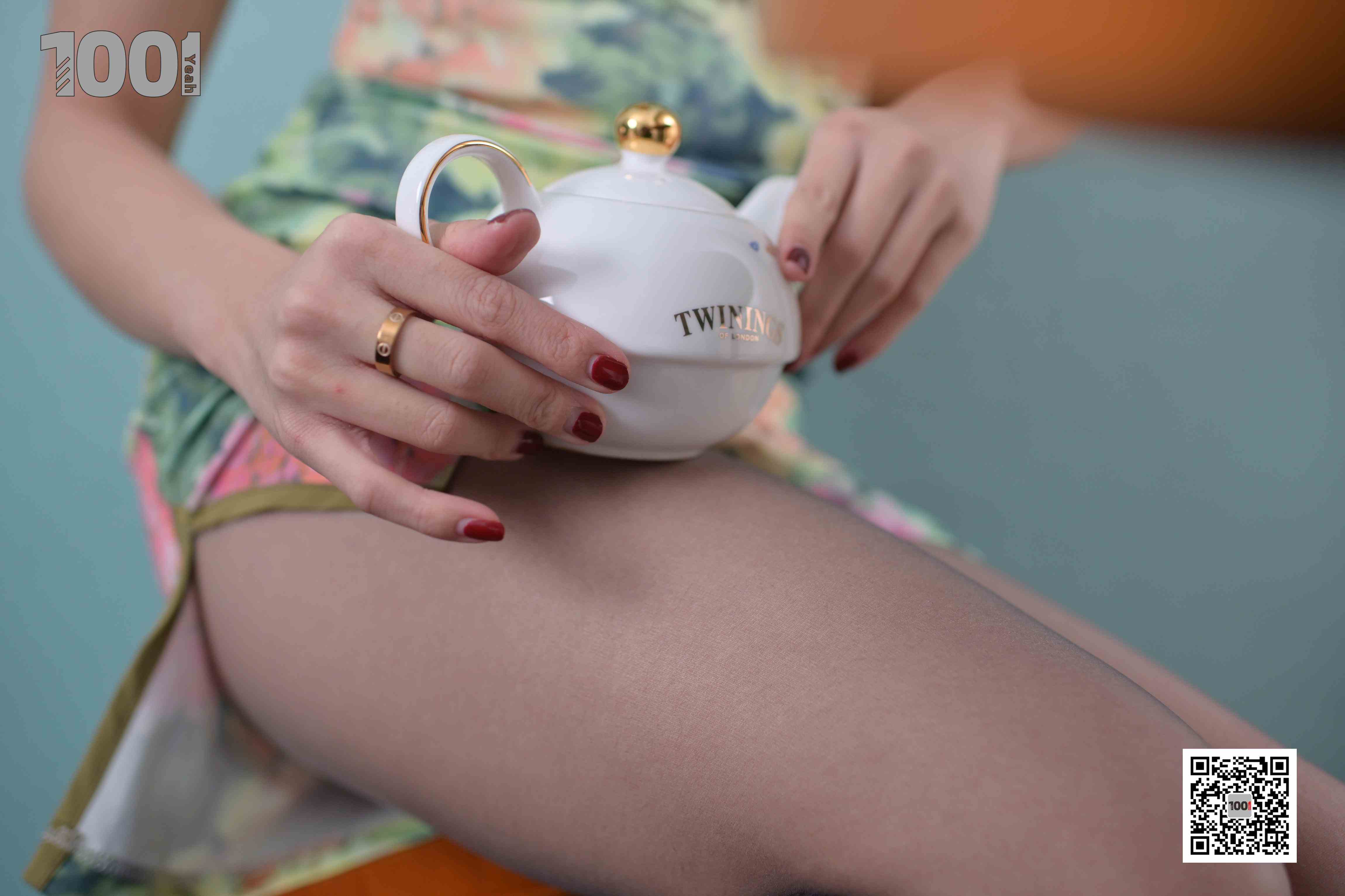 China Beauty Legs and feet 1034-2