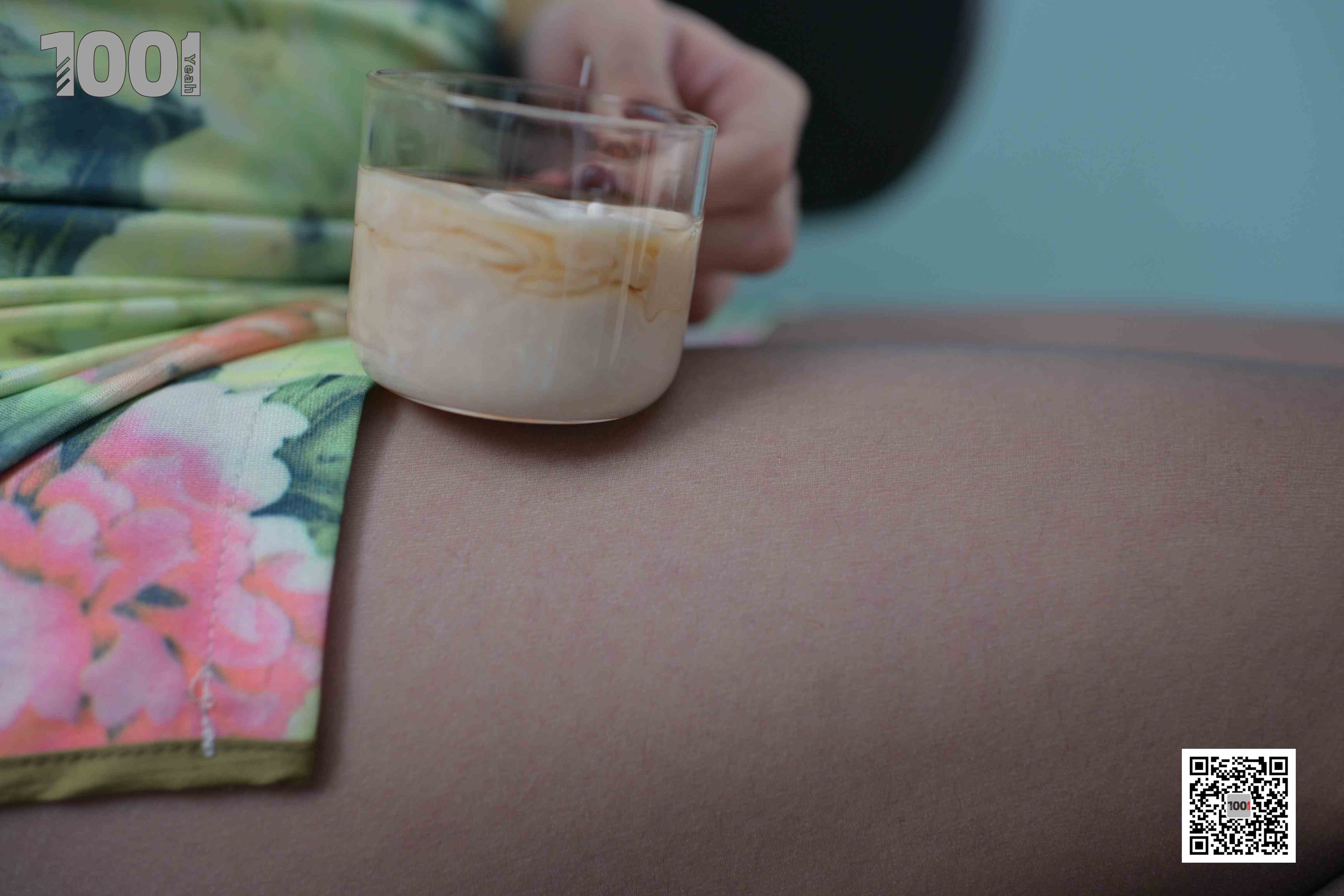 China Beauty Legs and feet 1034-2