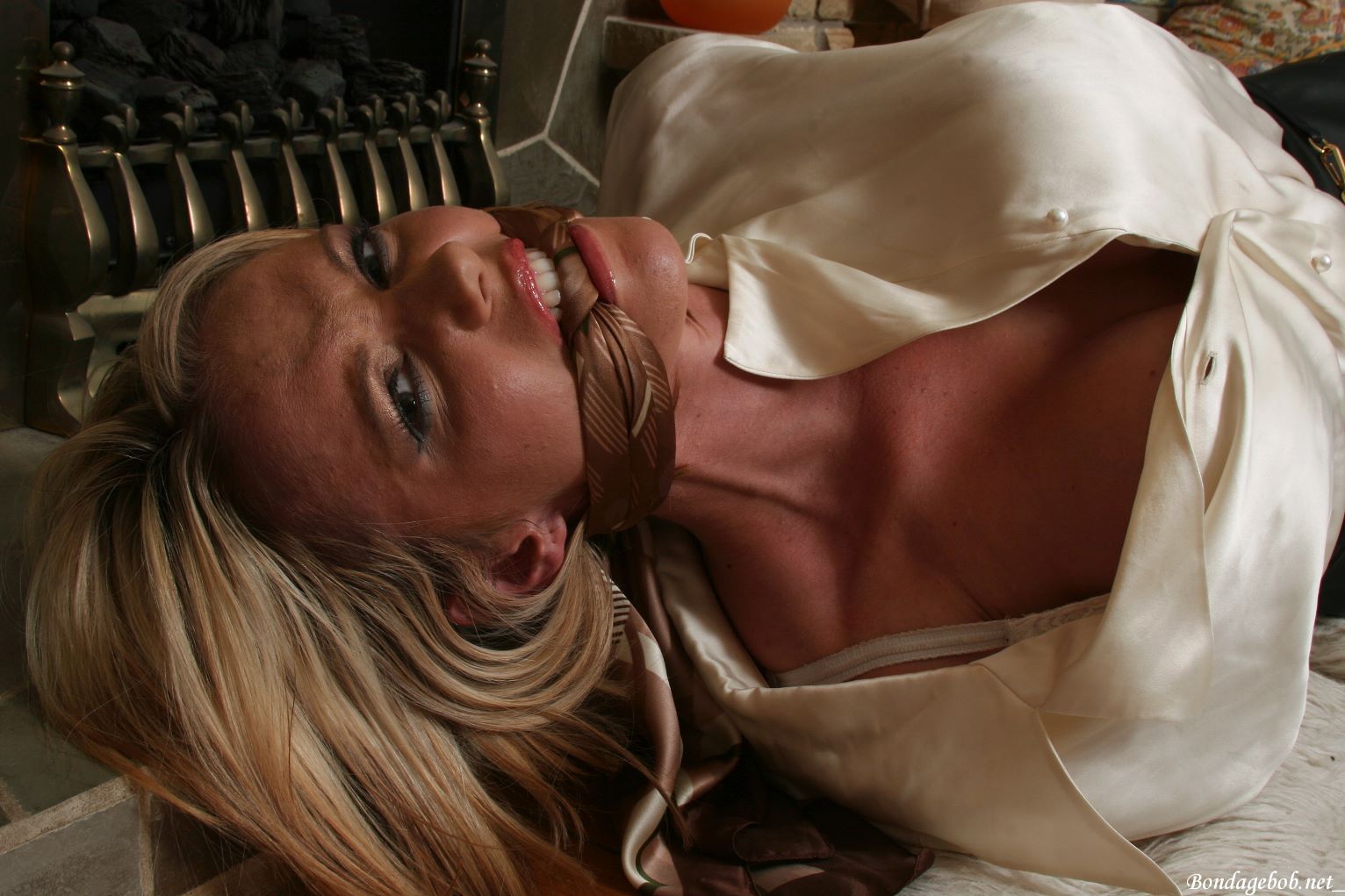 Tied Sexy Beauties 293-2