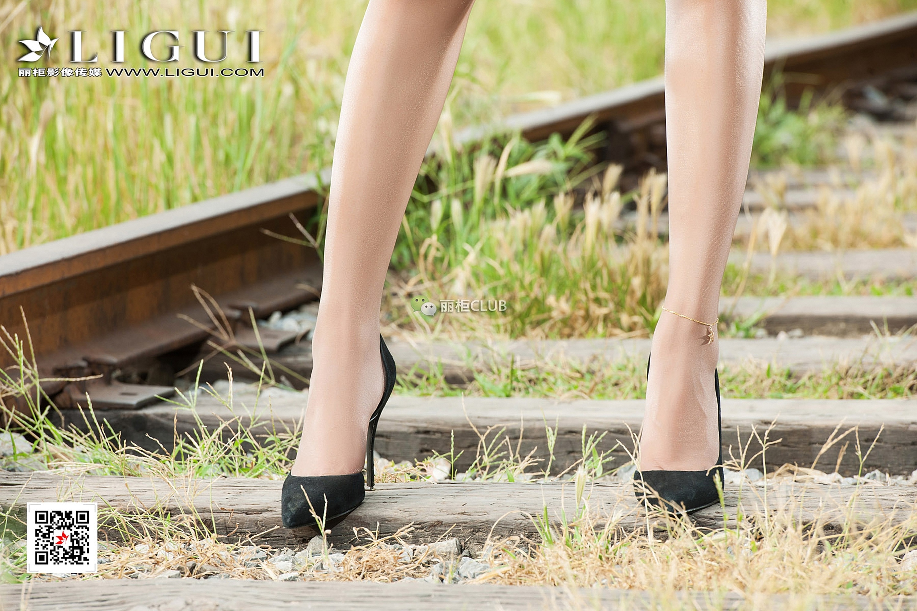 pretty lady dirty feet 48