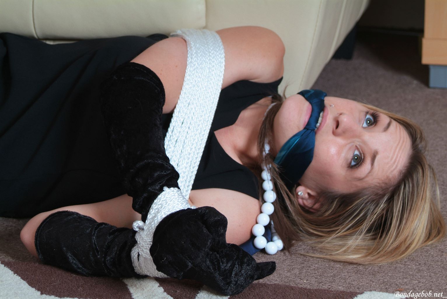 Tied Sexy Beauties 296-2