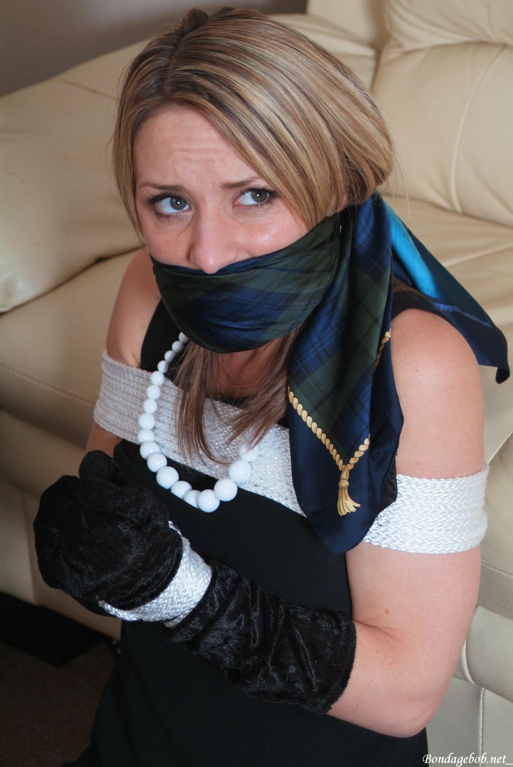 Tied Sexy Beauties 296-3