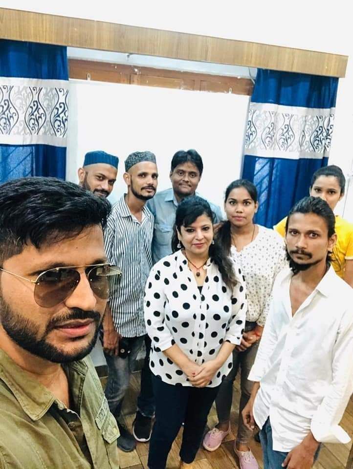 Beautiful horny married girl unseen pics