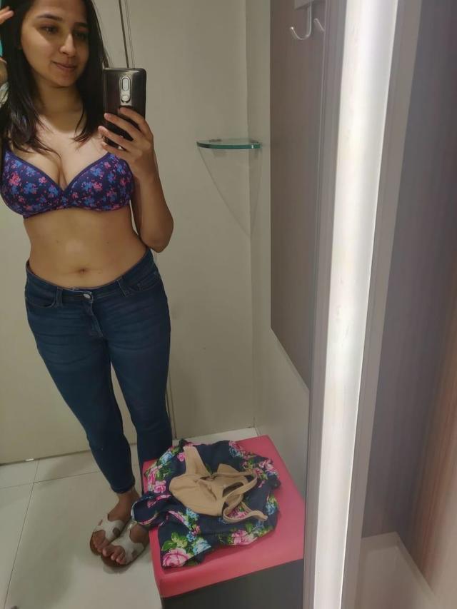 Pak Hot Horny Cute Girl