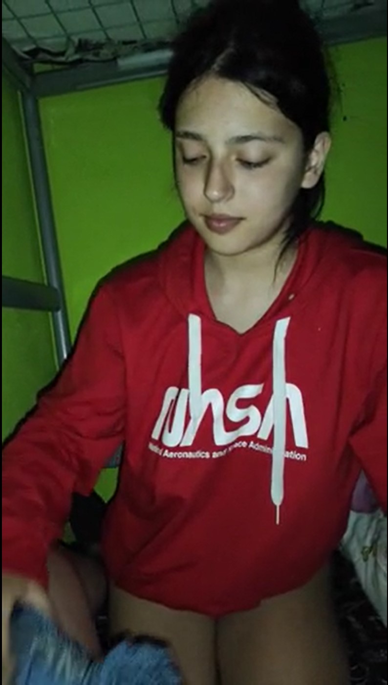 Viral Girl Fucking pics(Videos also Uploaded)