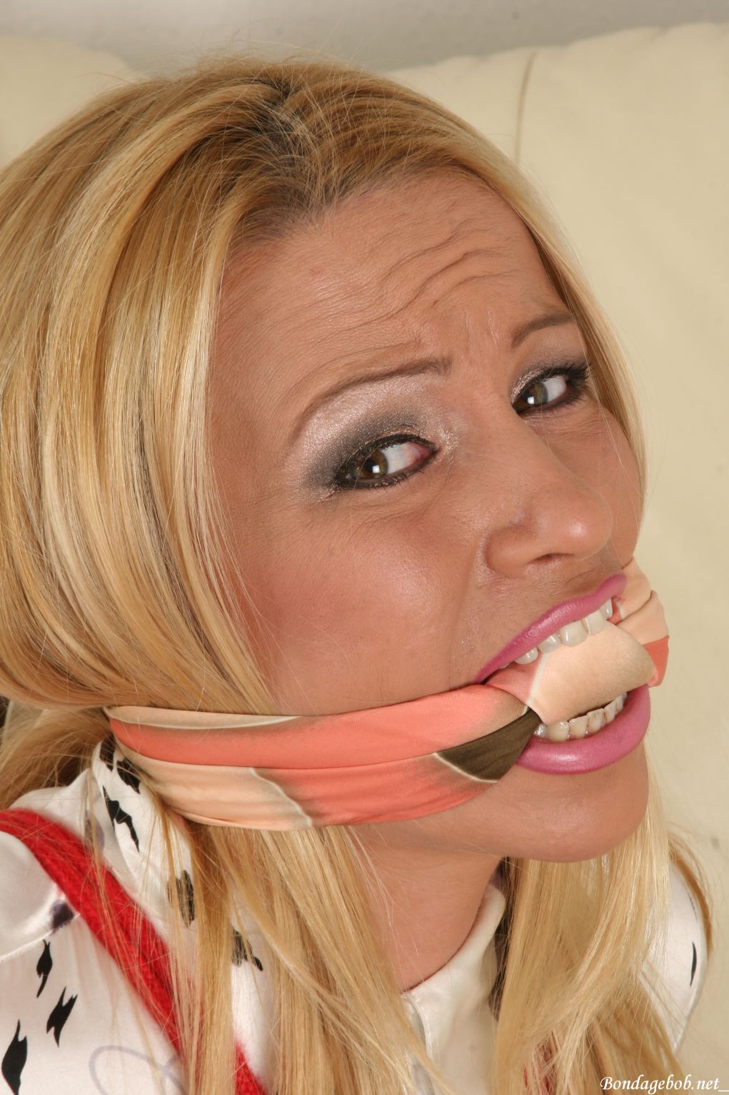 Tied Sexy Beauties 301-1