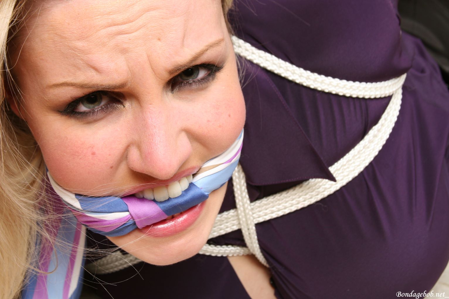 Tied Sexy Beauties 302-3