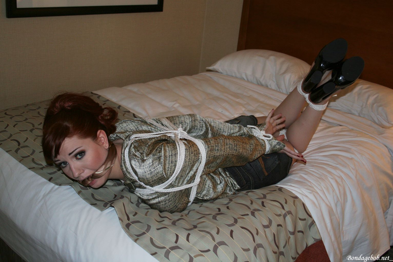 Tied Sexy Beauties 309-2