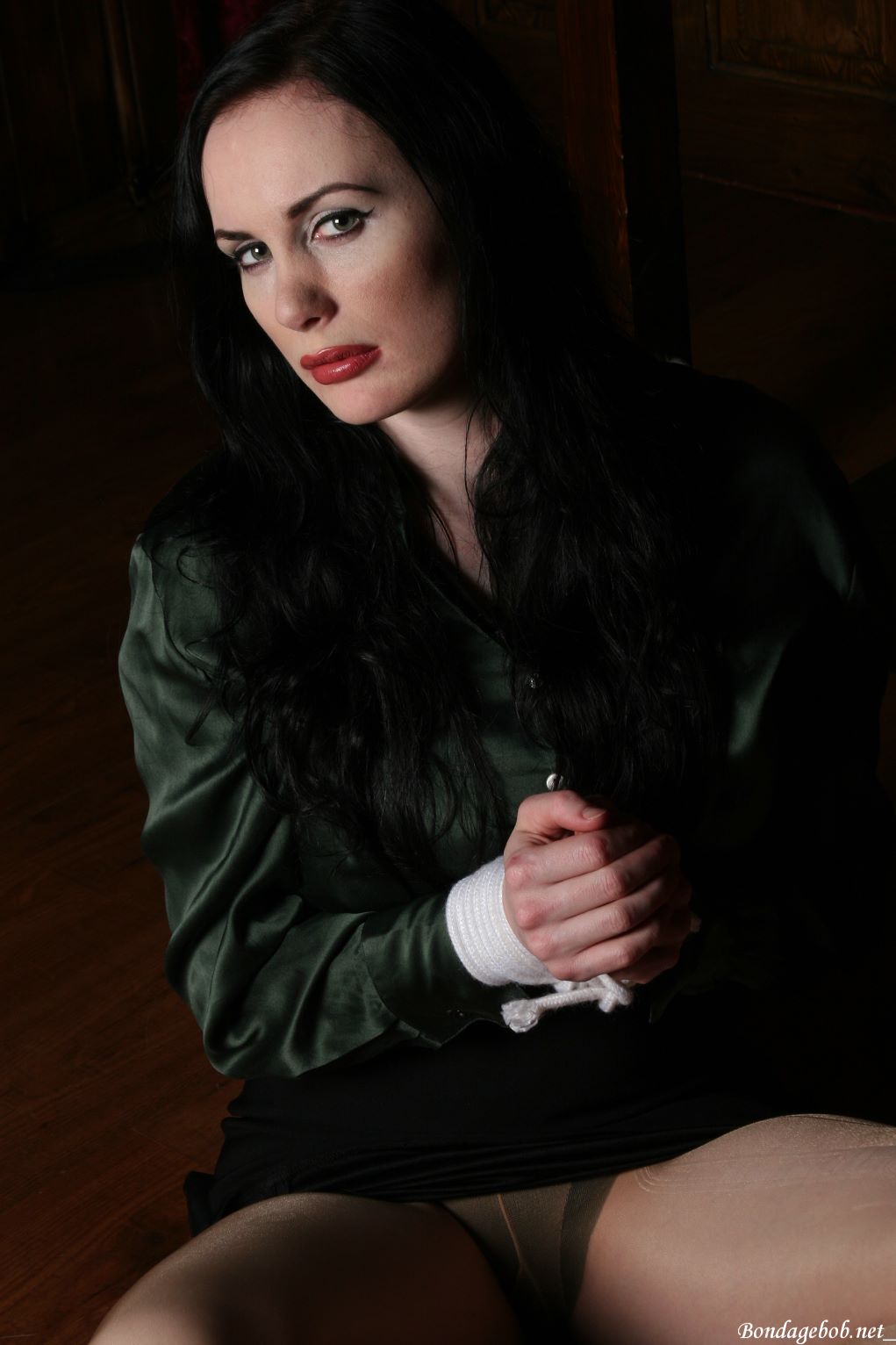 Tied Sexy Beauties 321-1