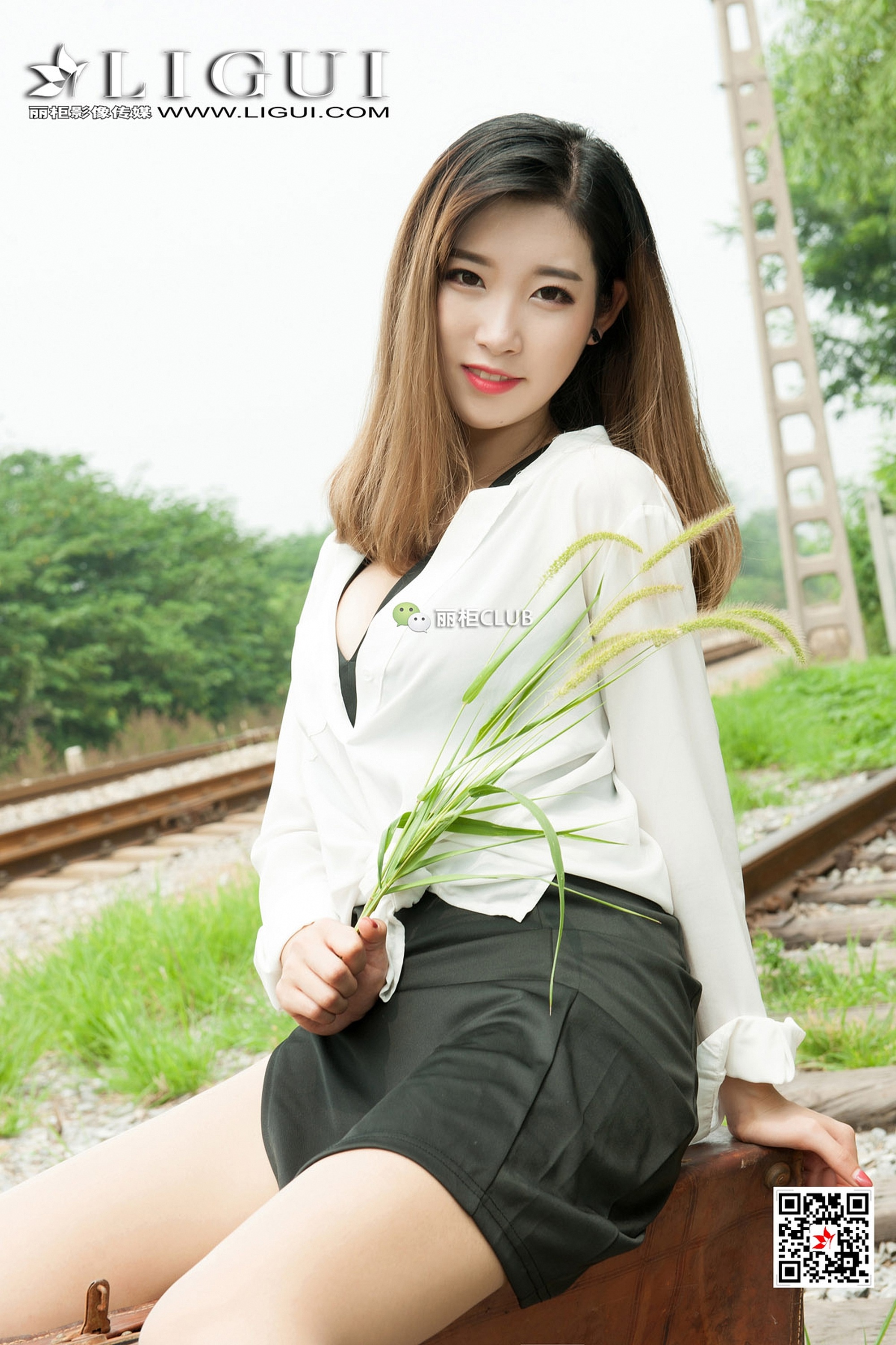 pretty lady dirty feet 54