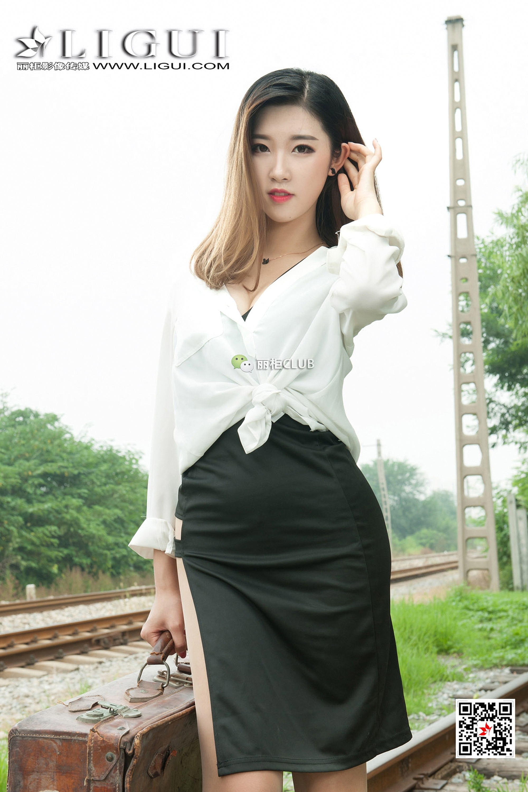 pretty lady dirty feet 54