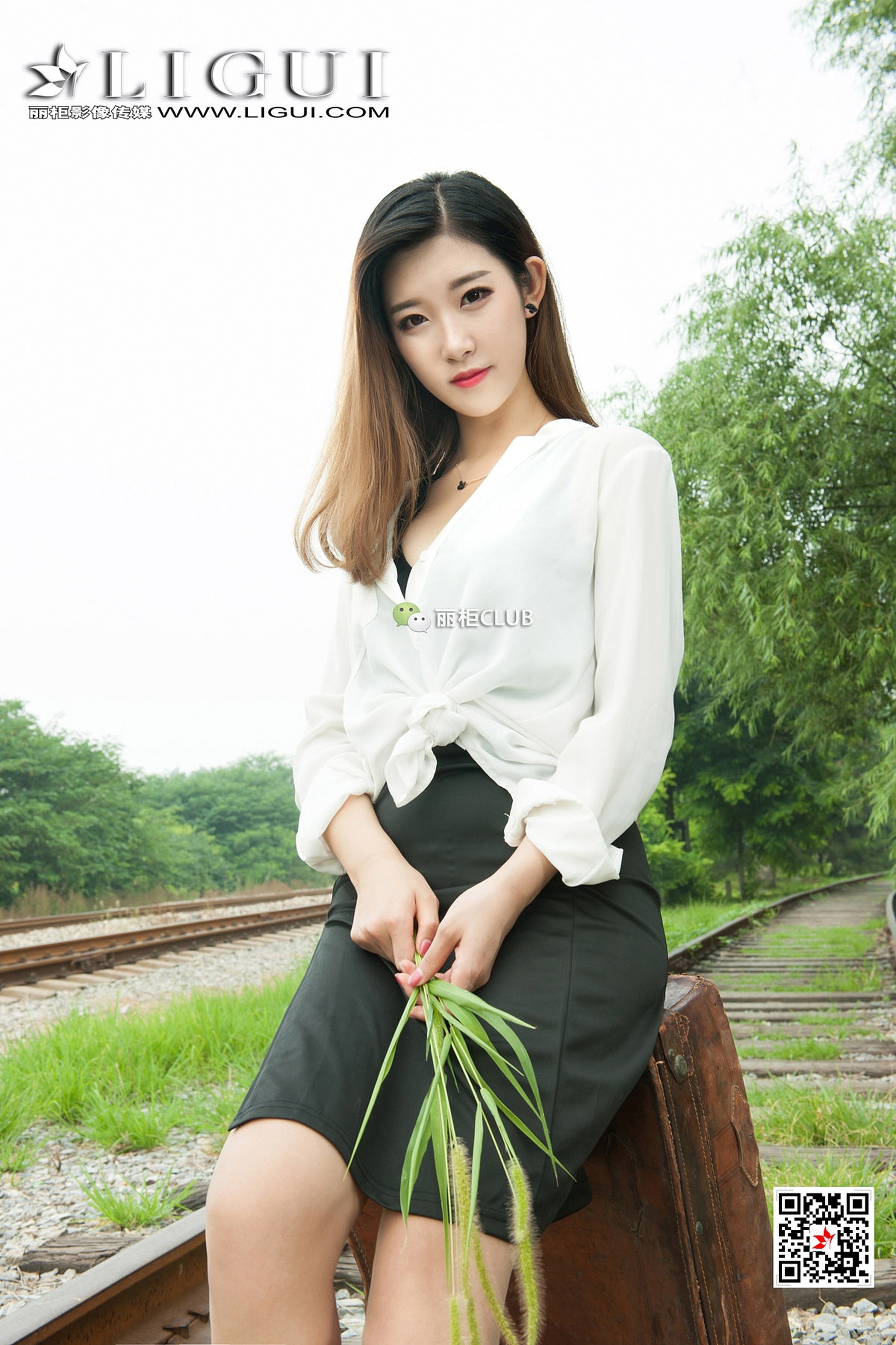 pretty lady dirty feet 54