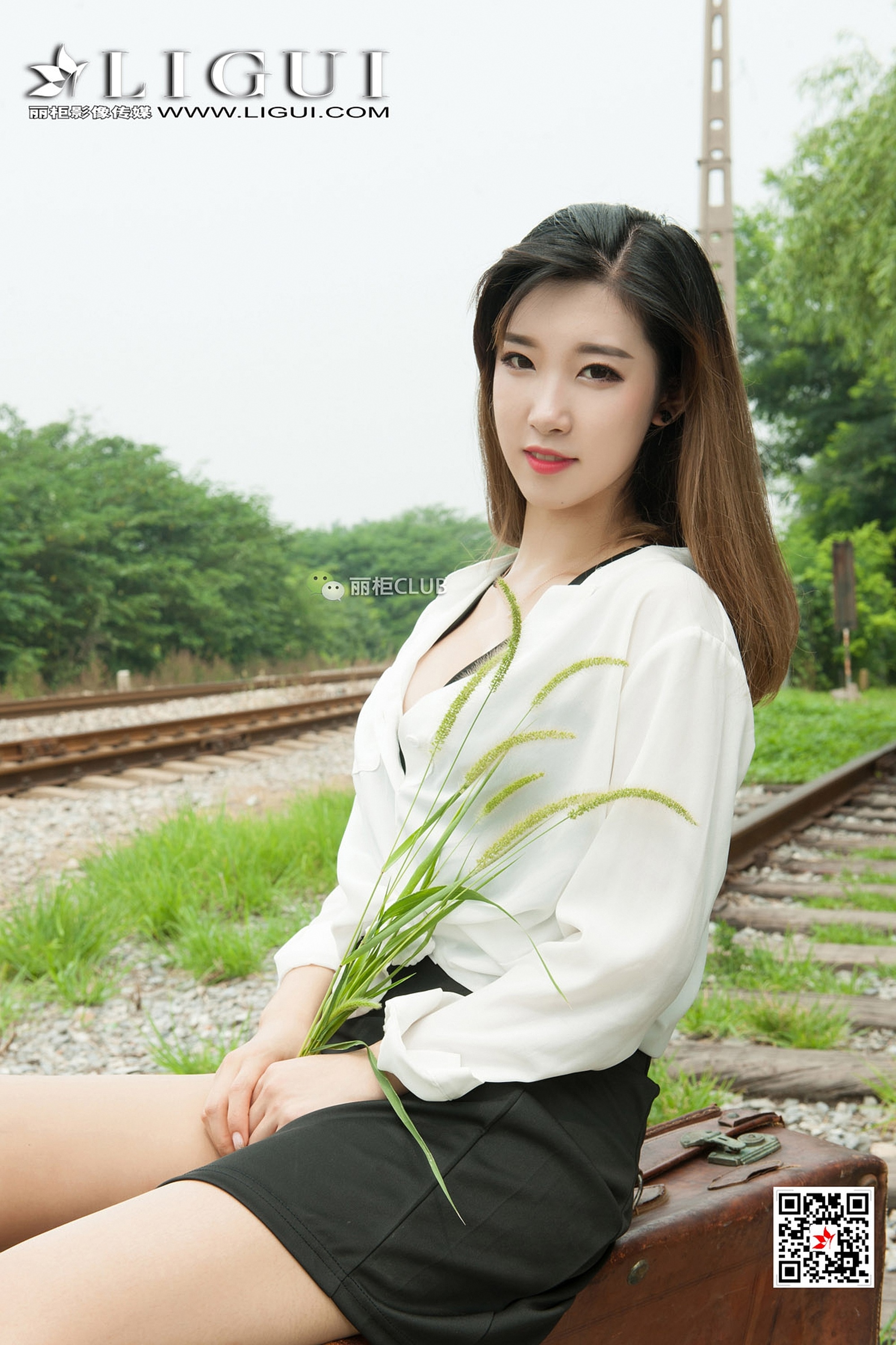 pretty lady dirty feet 54