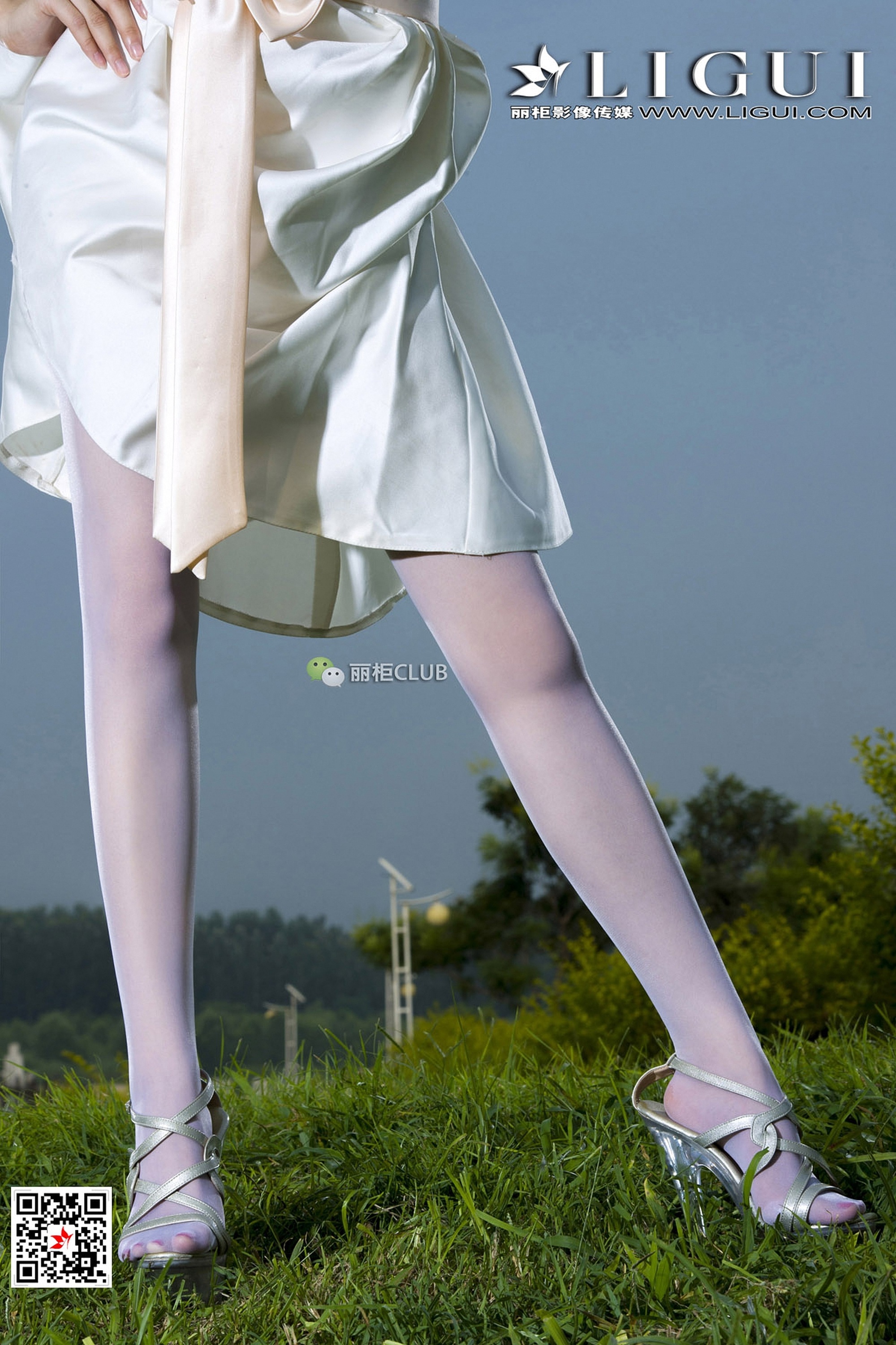 pretty lady dirty feet 55