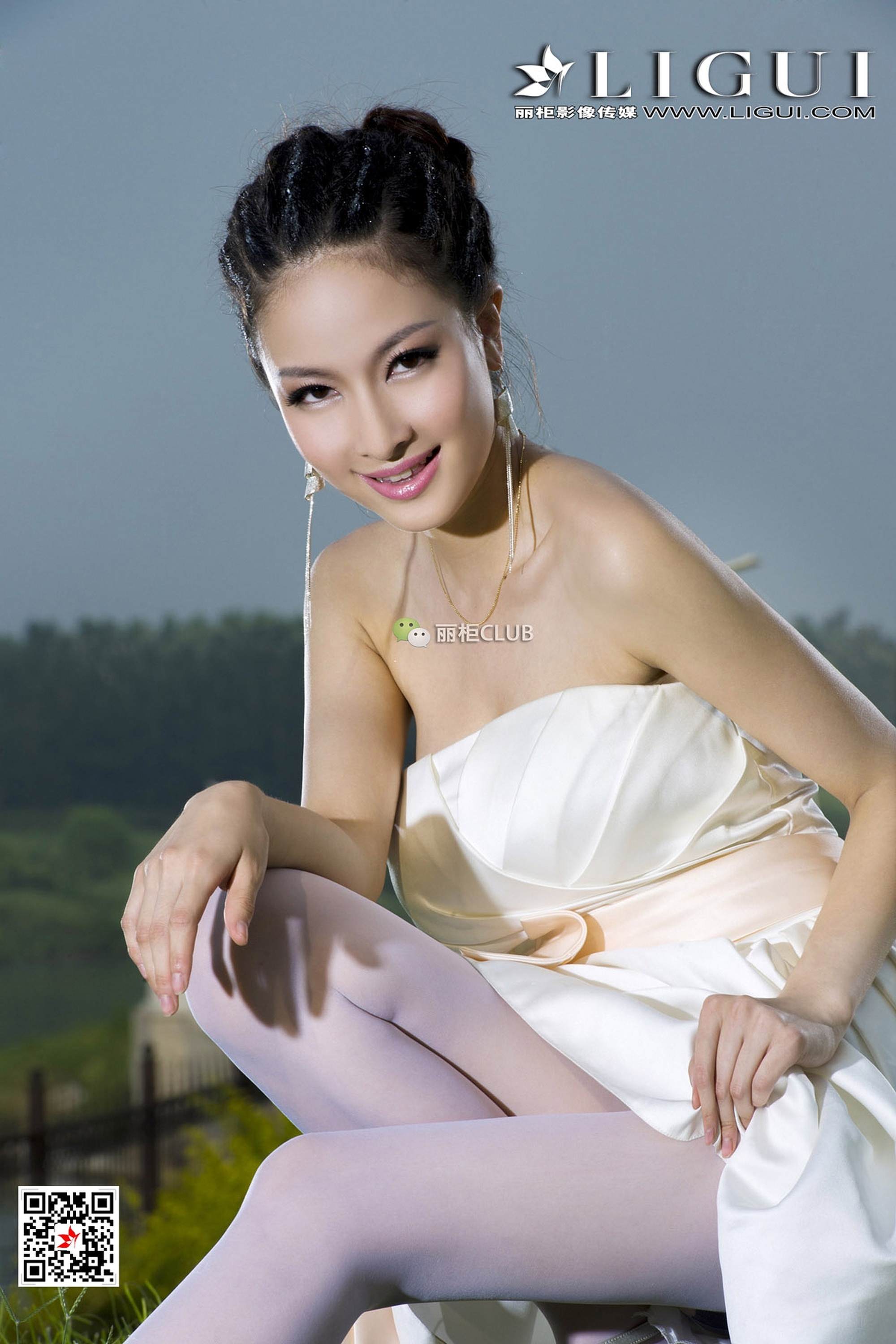 pretty lady dirty feet 55