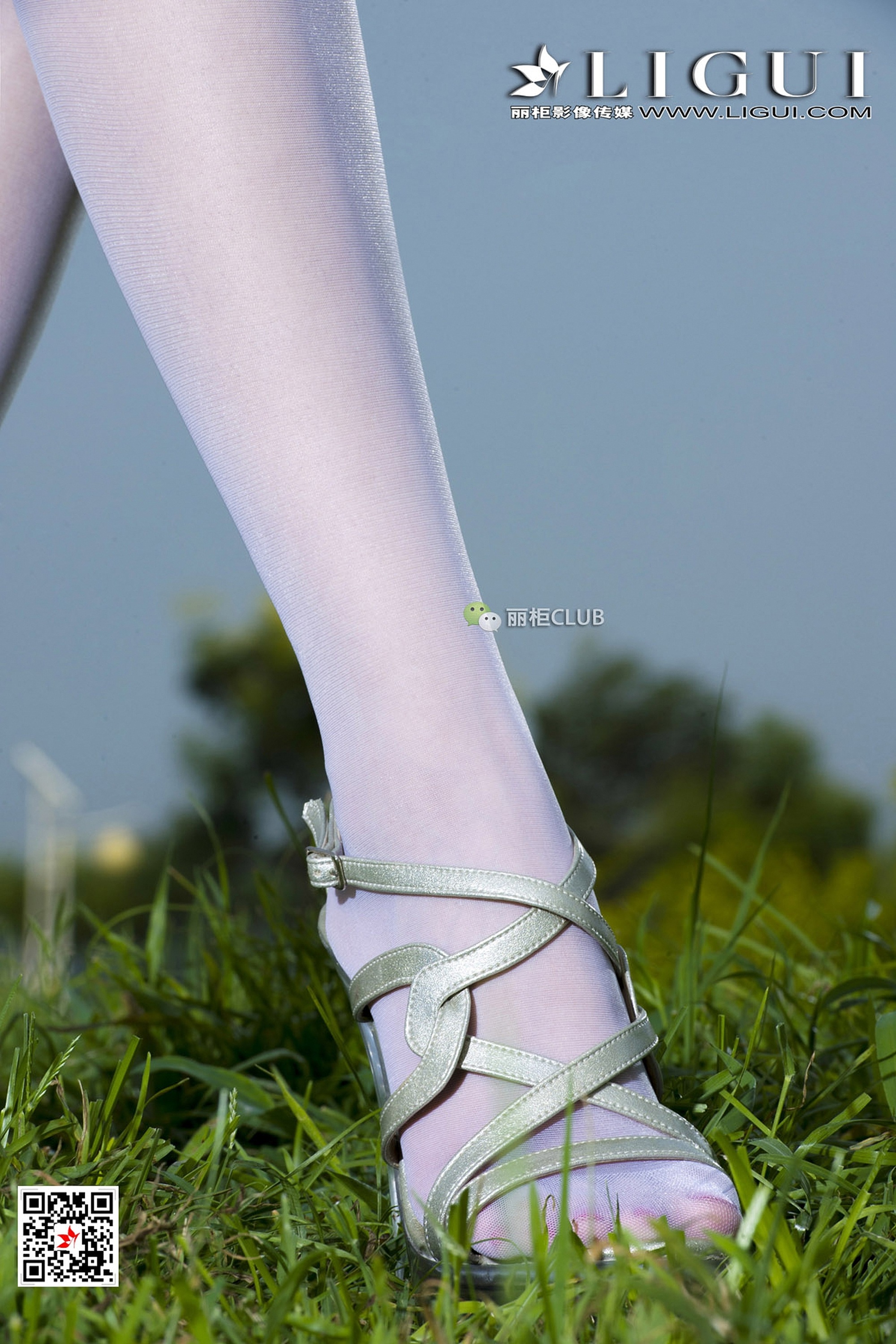 pretty lady dirty feet 55