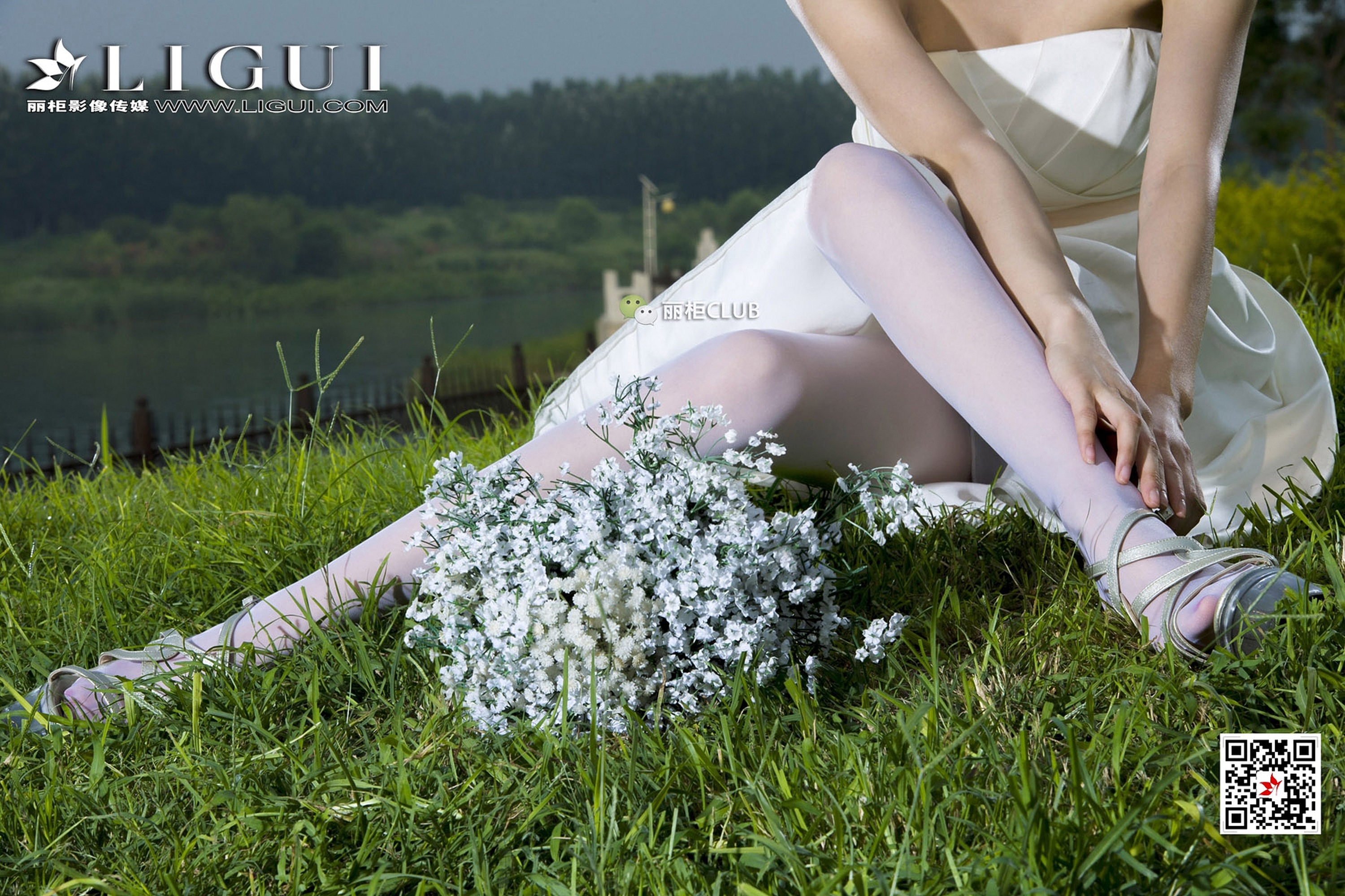 pretty lady dirty feet 55