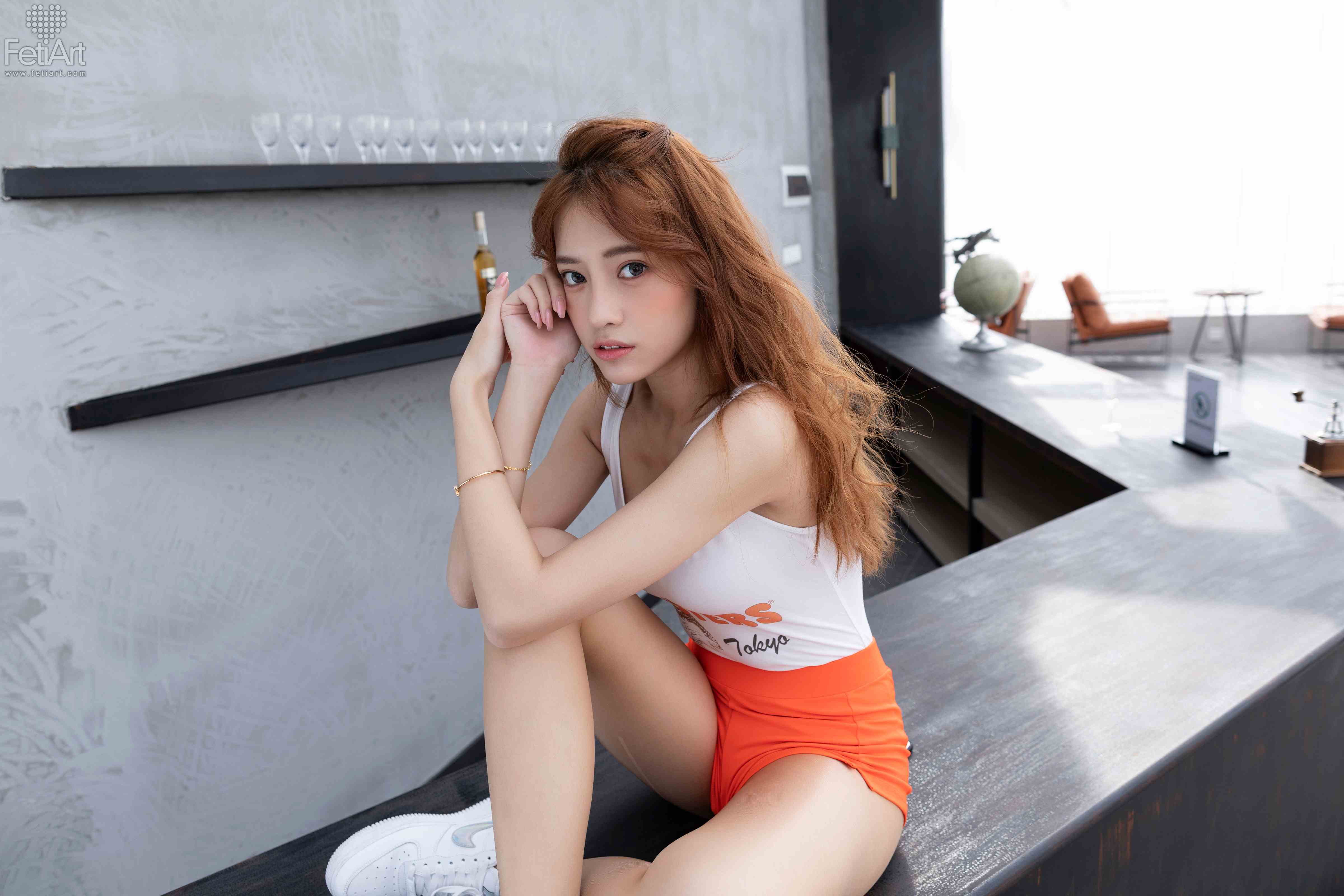 China Beauty Legs and feet 1056