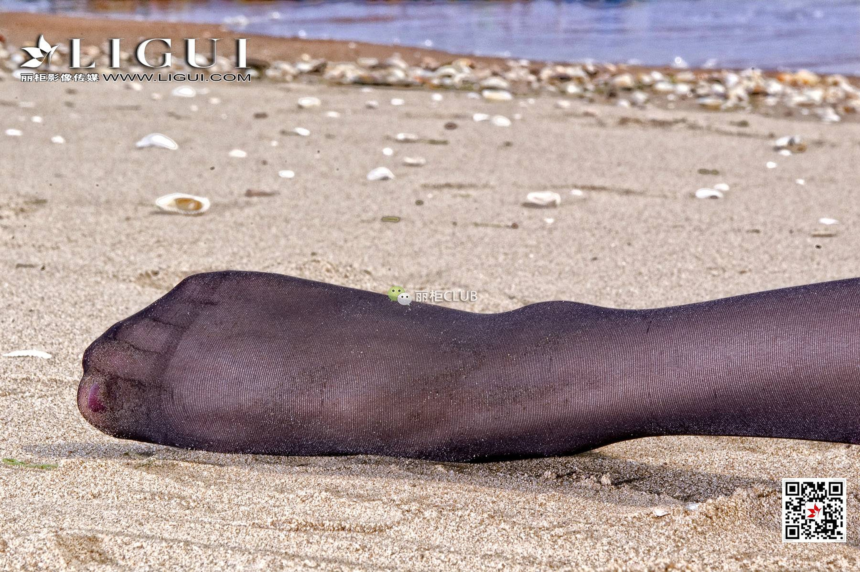 pretty lady dirty feet 56