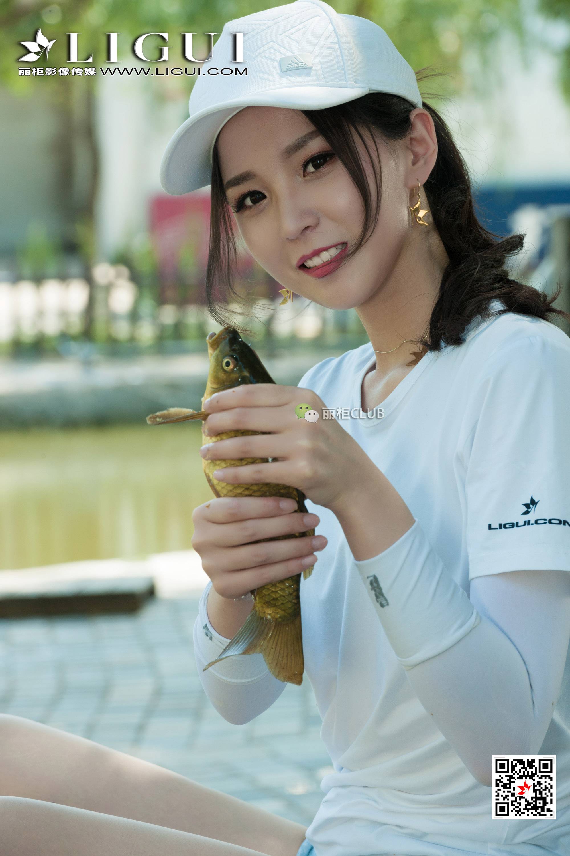 pretty lady dirty feet 57