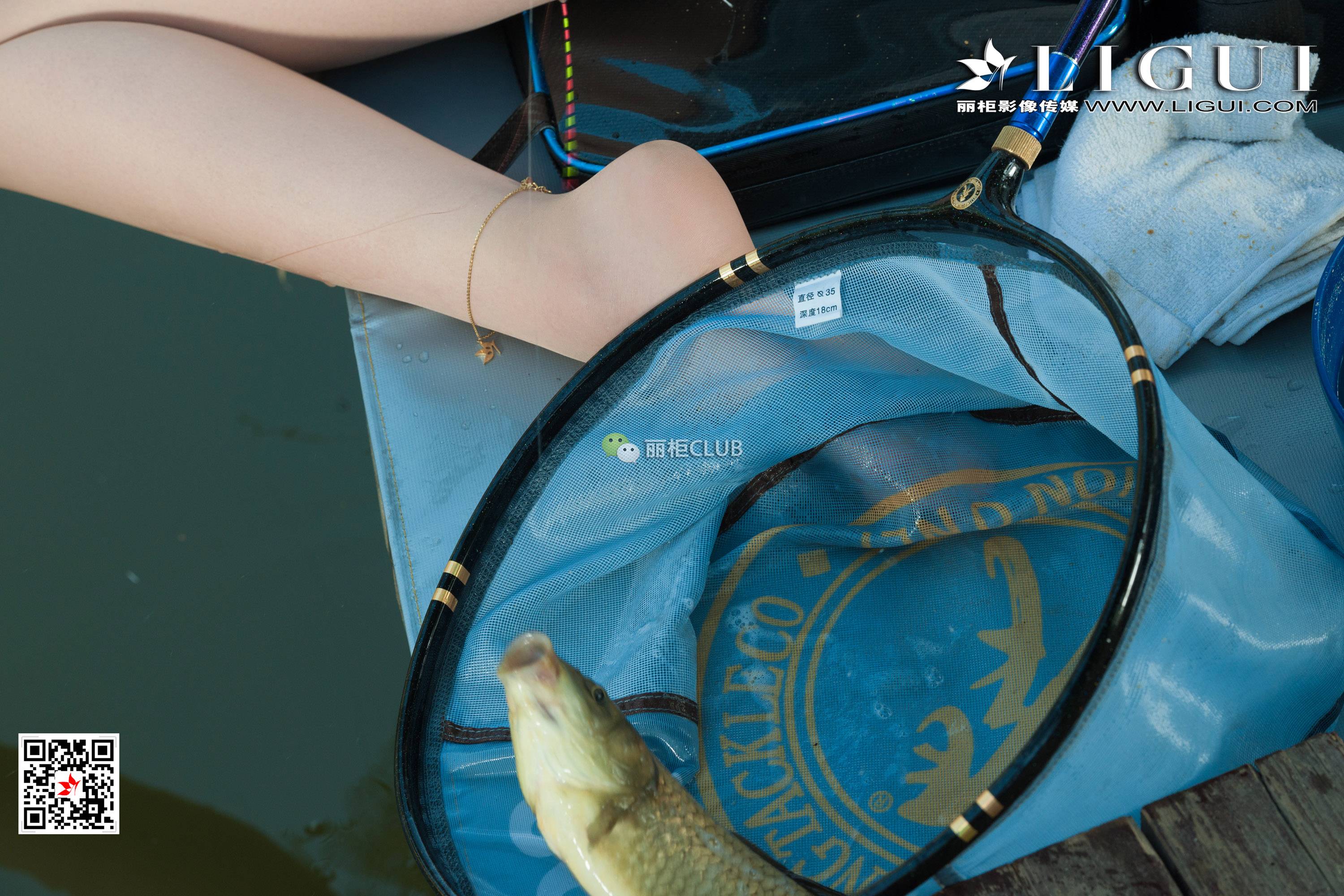 pretty lady dirty feet 57