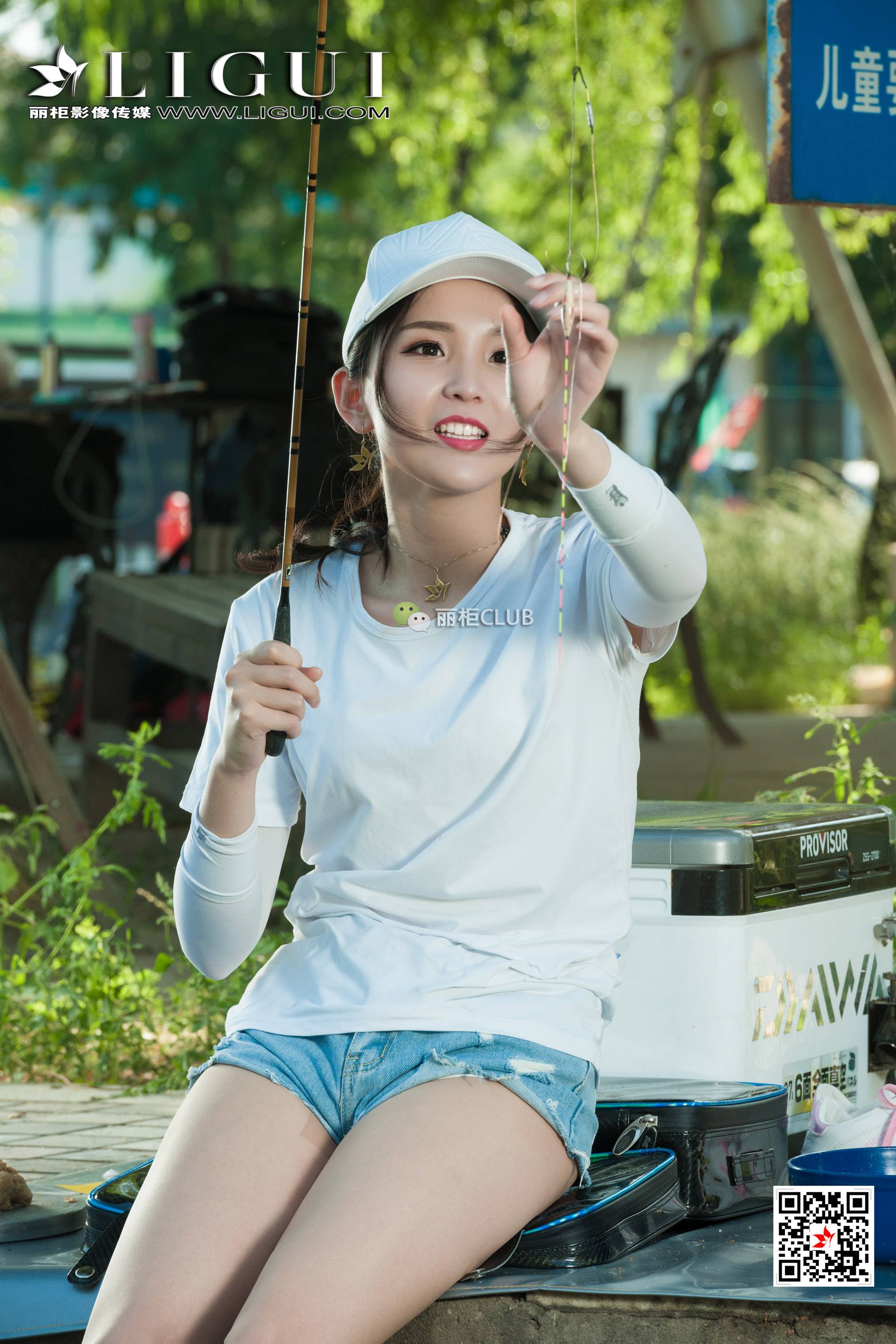 pretty lady dirty feet 57