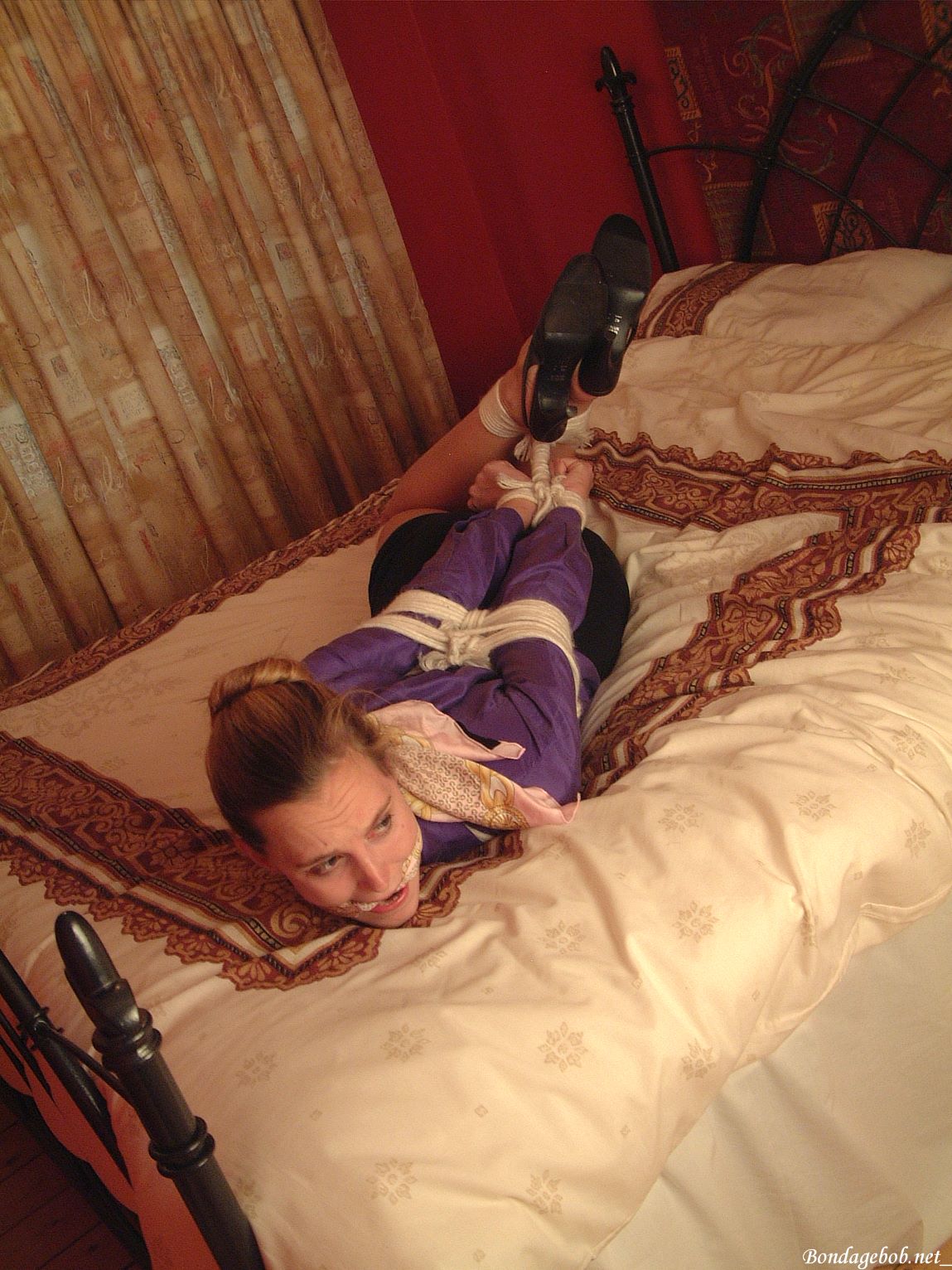 Tied Sexy Beauties 347-1